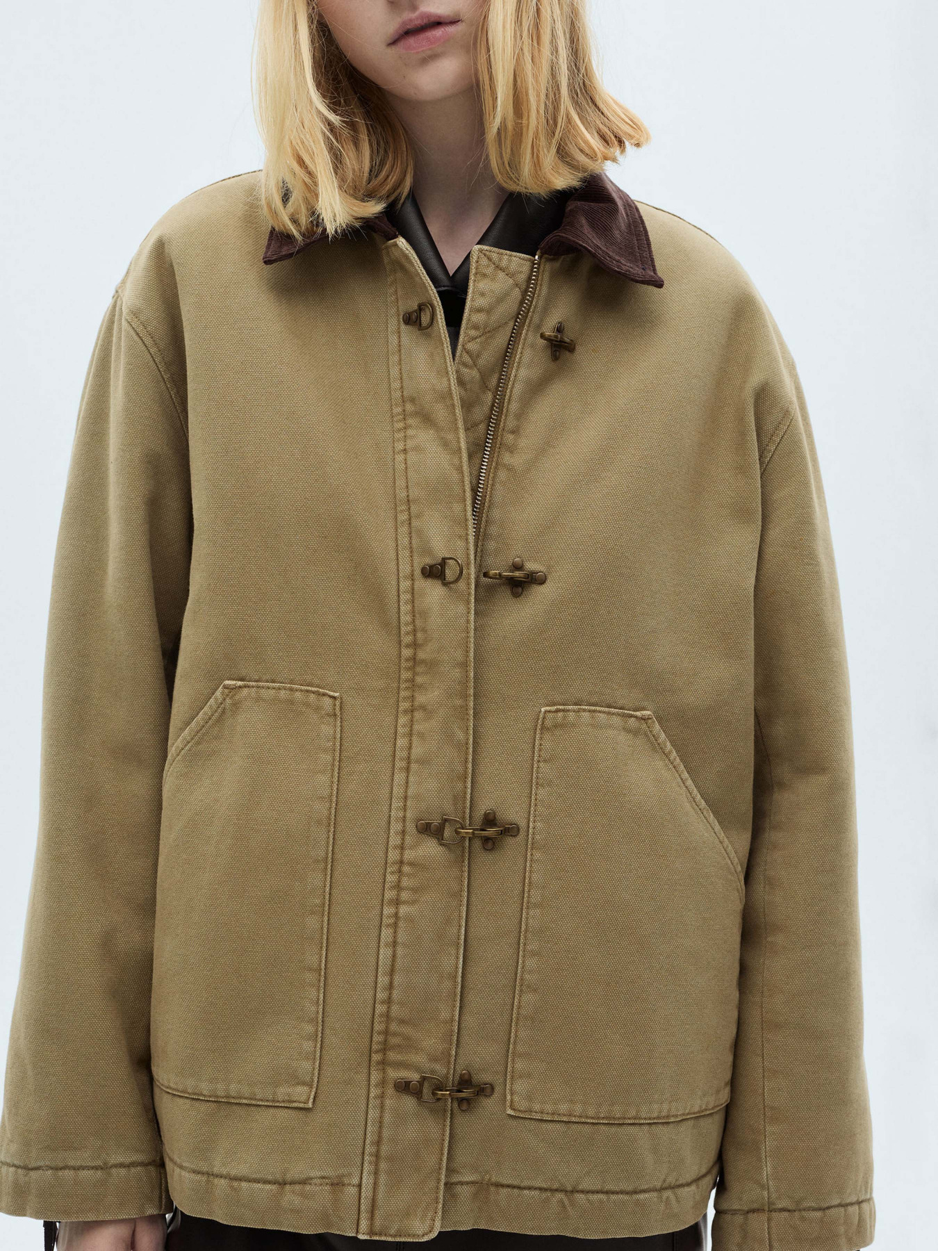 Демісезонна куртка MANGO модель 77078264_37 Фото