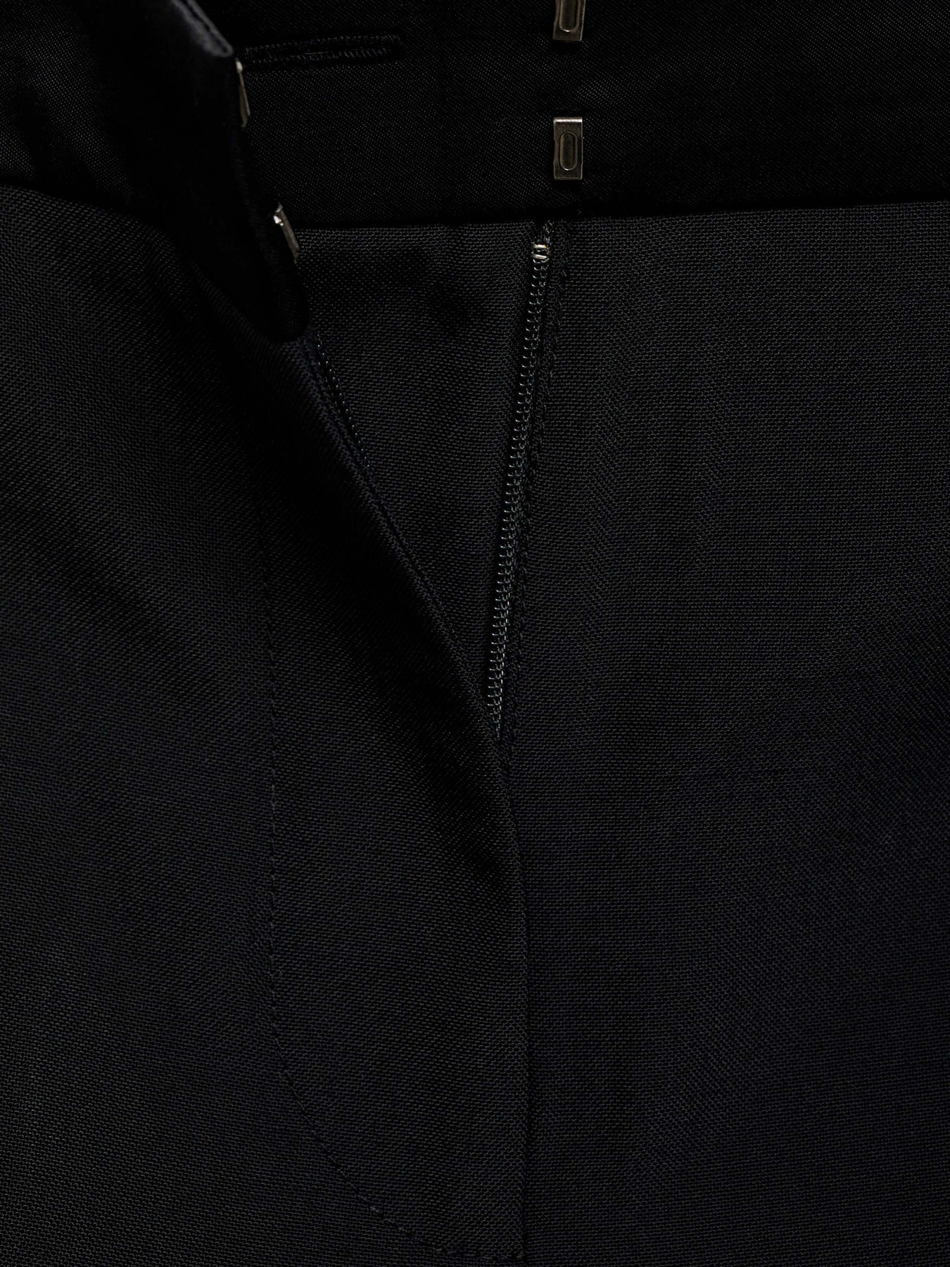 Брюки классические MANGO модель 77039246_99 Фото