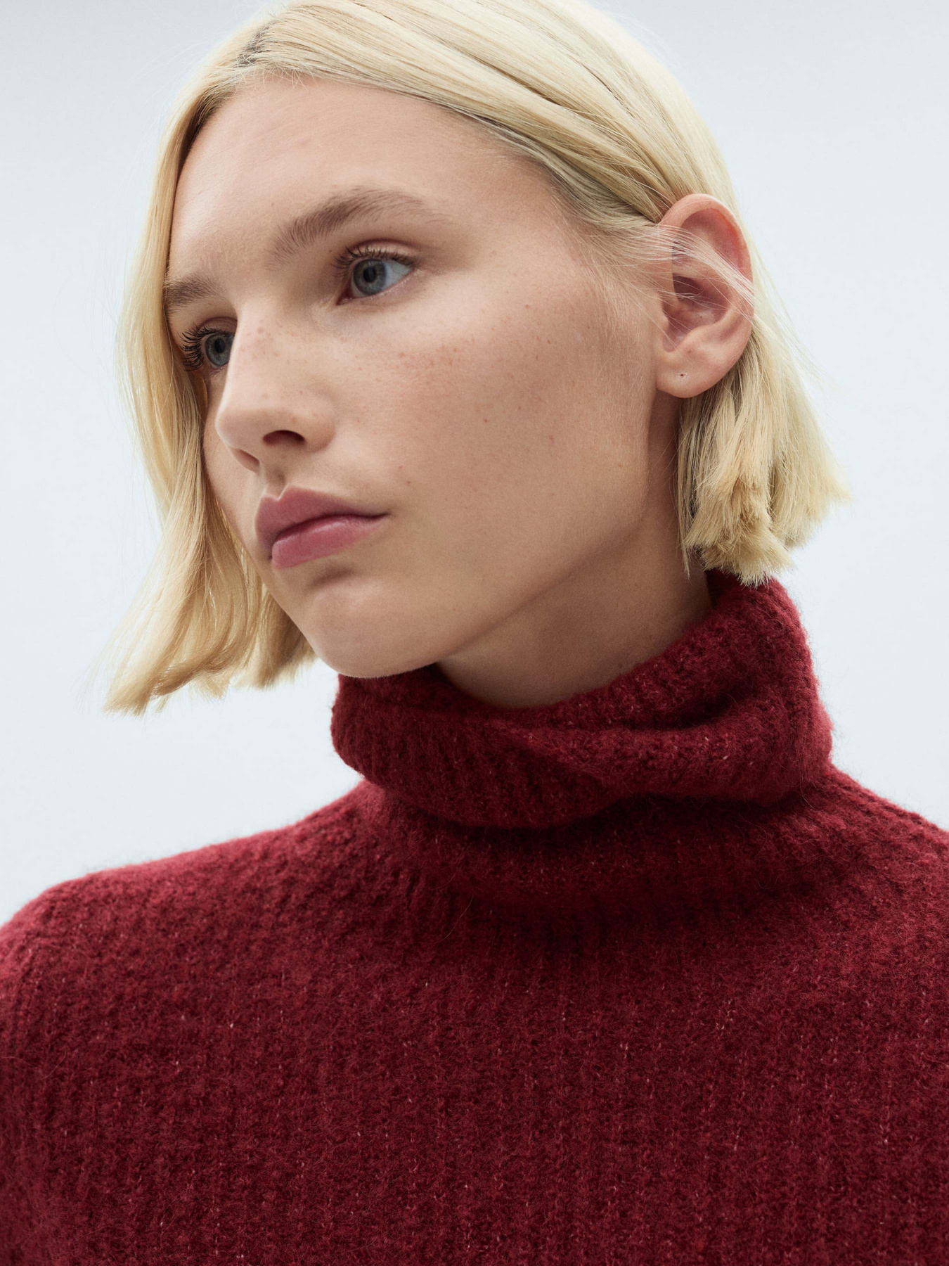 Свитер MANGO модель 77048277_77 Свитер MANGO модель 77048277_77 Фото