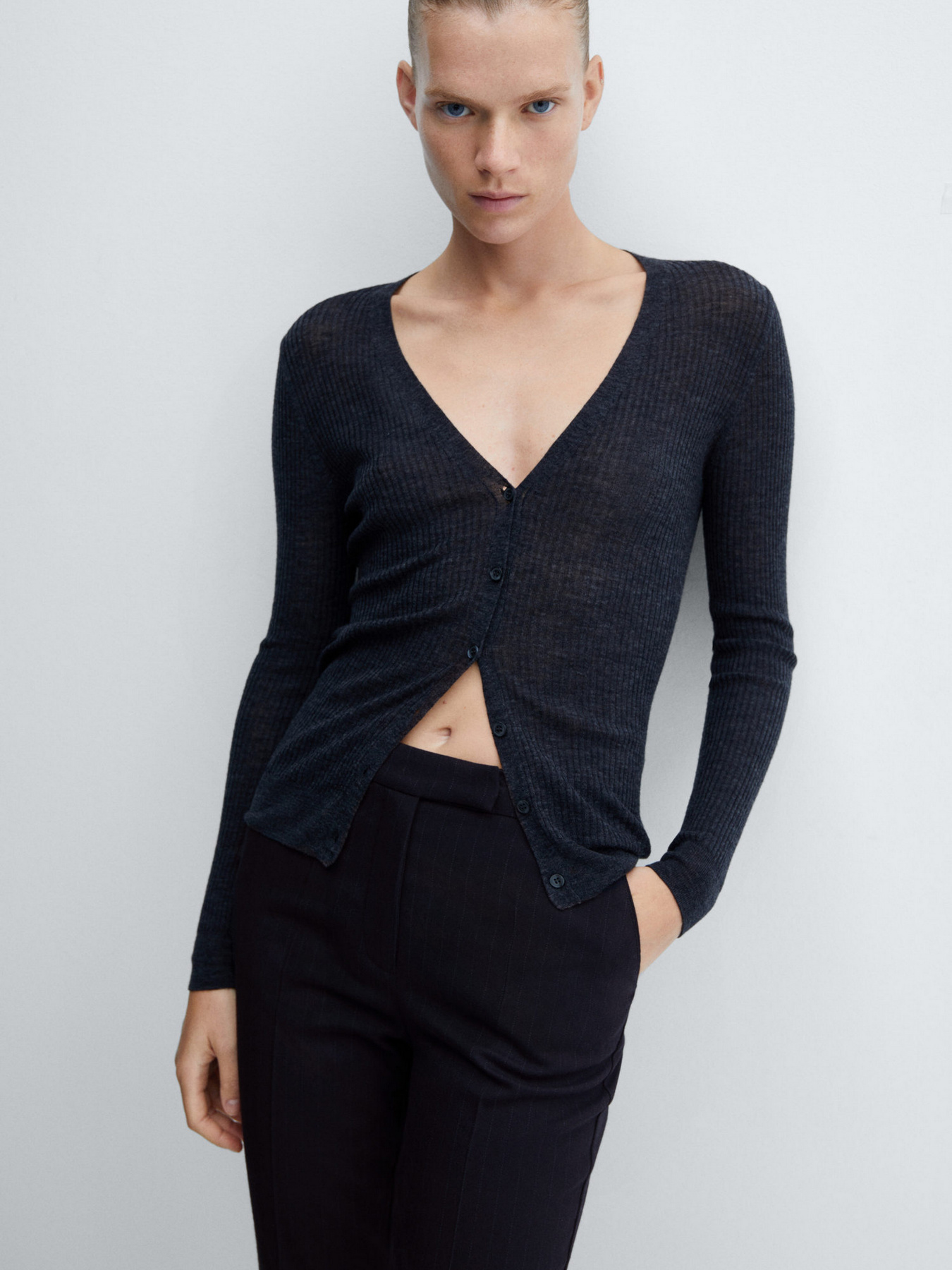 Класичні штани MANGO Warm модель 57013804_56 Фото