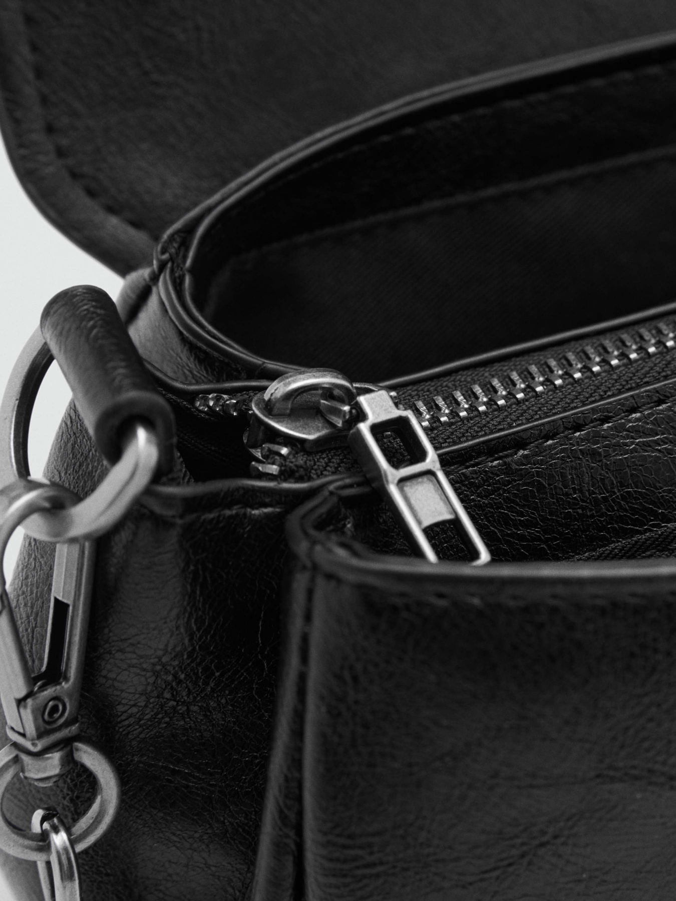 Кросс-боди MANGO модель 77077673_99 Фото