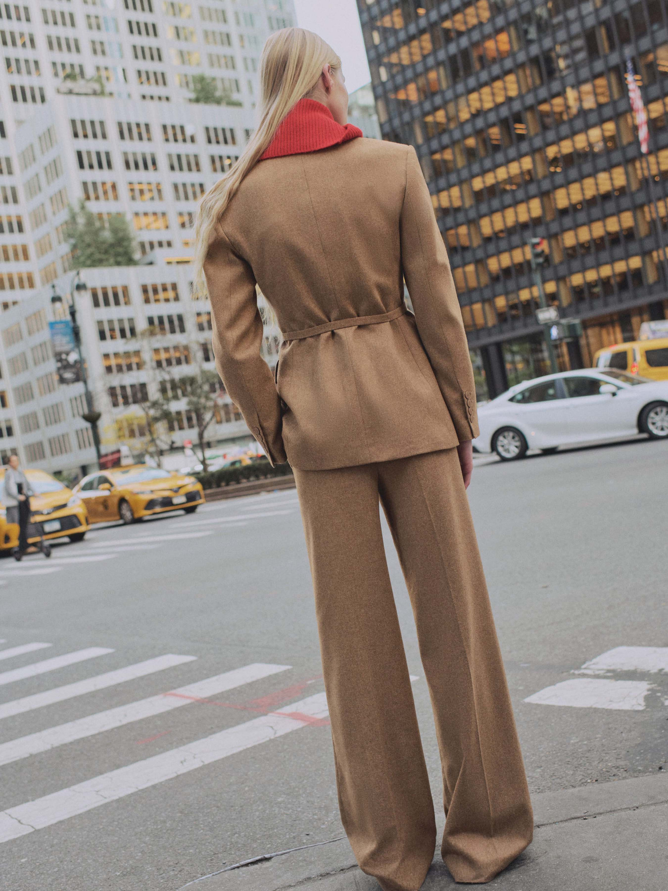 Класичні штани MANGO модель 87090652_31 Фото