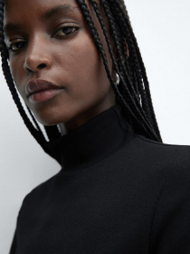 Водолазка MANGO Nanny модель 57057730_99 Фото