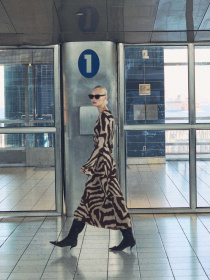 Сукня міді MANGO модель 87060652_30 Фото