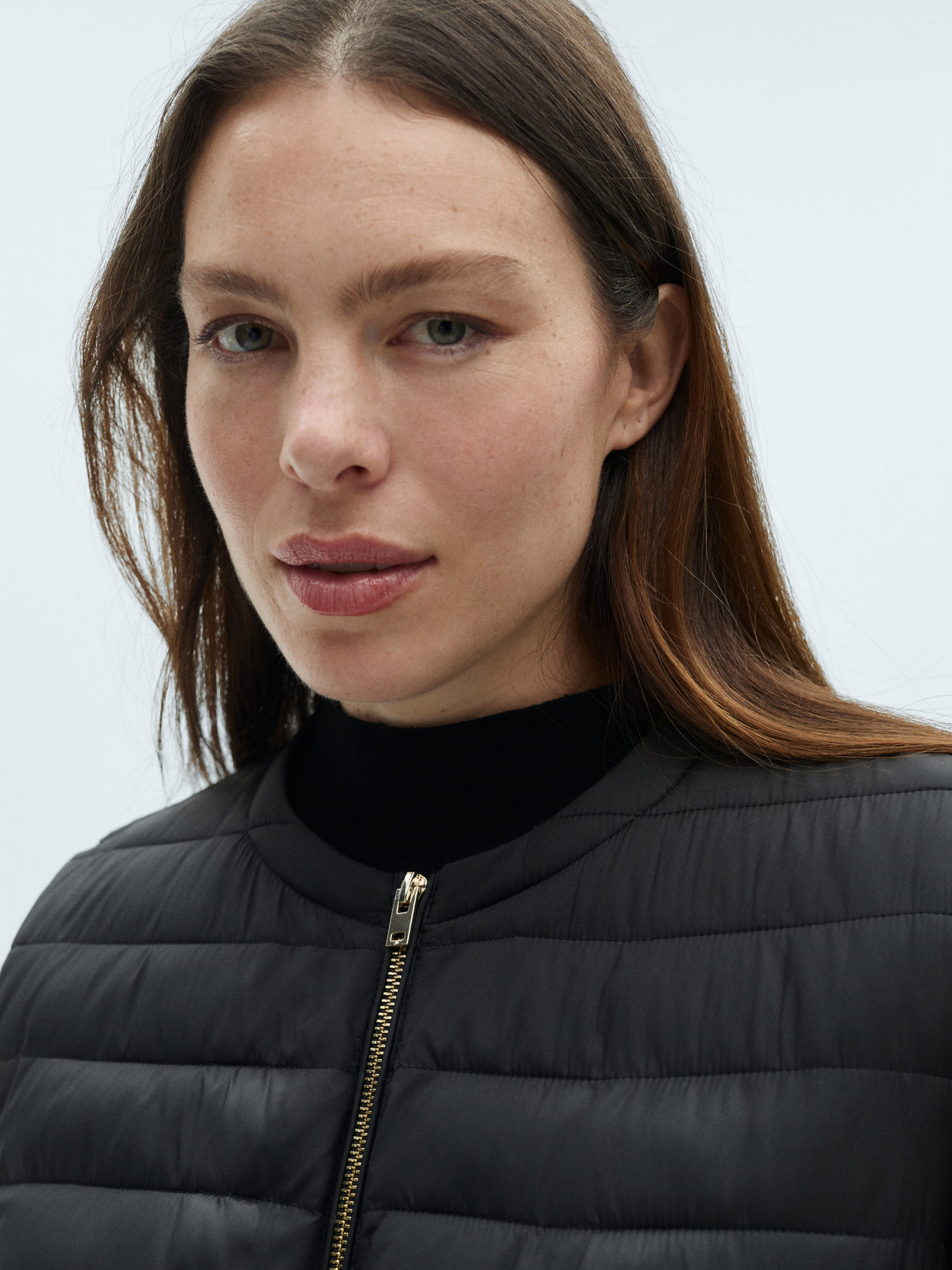 Утепленный жилет MANGO модель 87040346_99 Фото