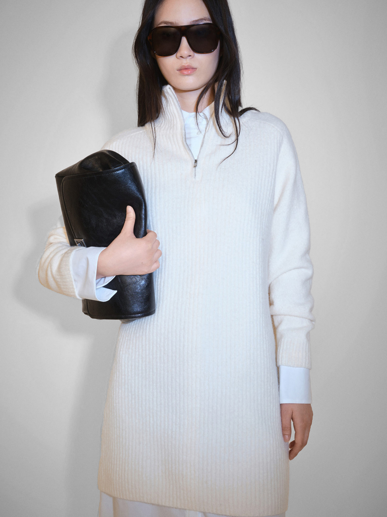 Платье миди MANGO модель 77068273_5 Платье миди MANGO модель 77068273_5 Фото