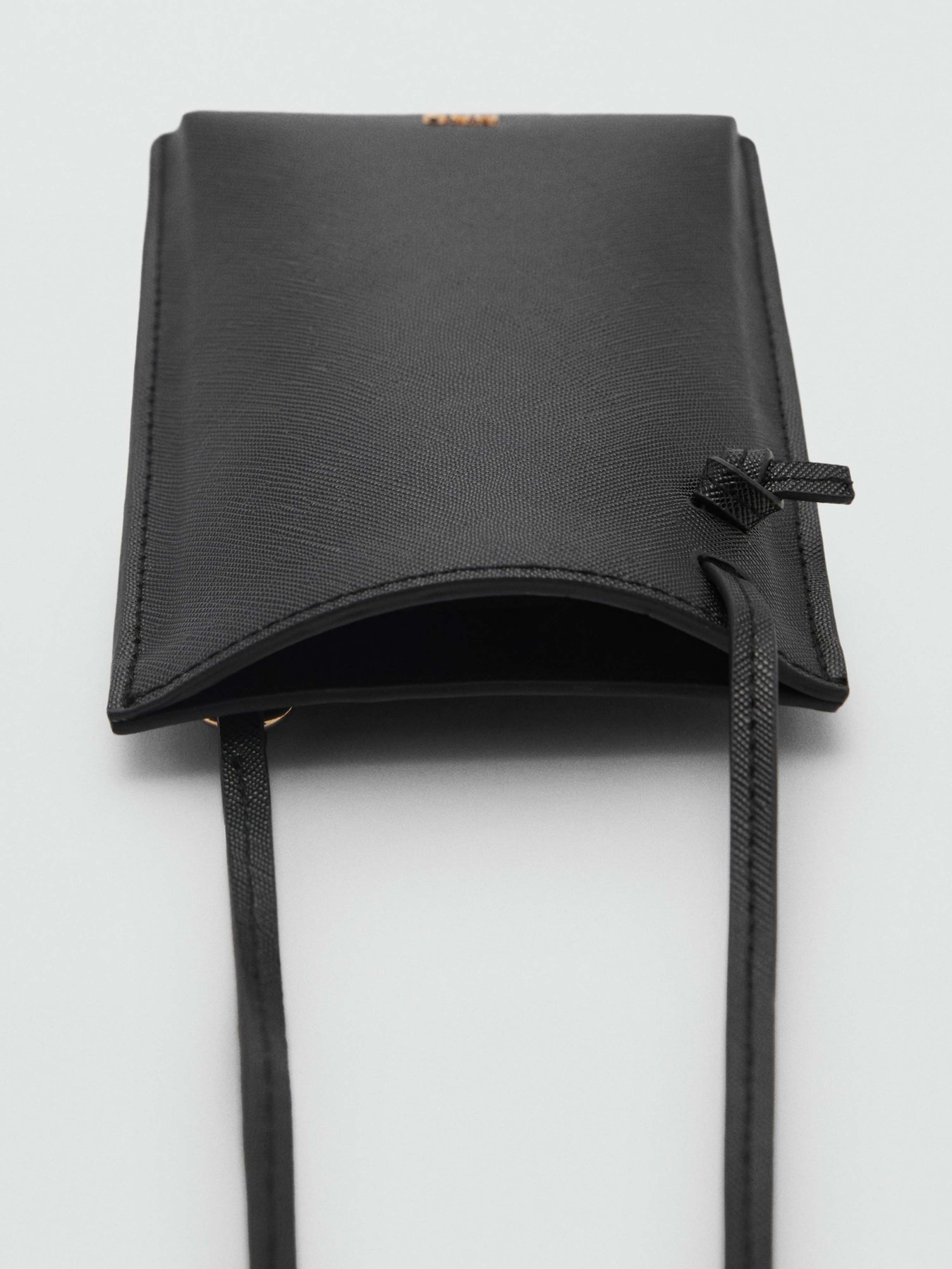 Чохол для смартфону MANGO модель 87053291_99 Чохол для смартфону MANGO модель 87053291_99 Фото