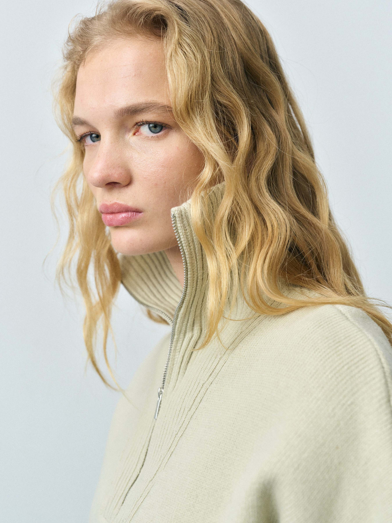 Светр MANGO модель 87083282_42 Фото