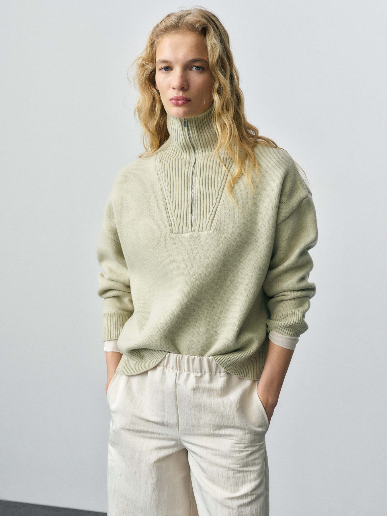 Светр MANGO модель 87083282_42 Фото