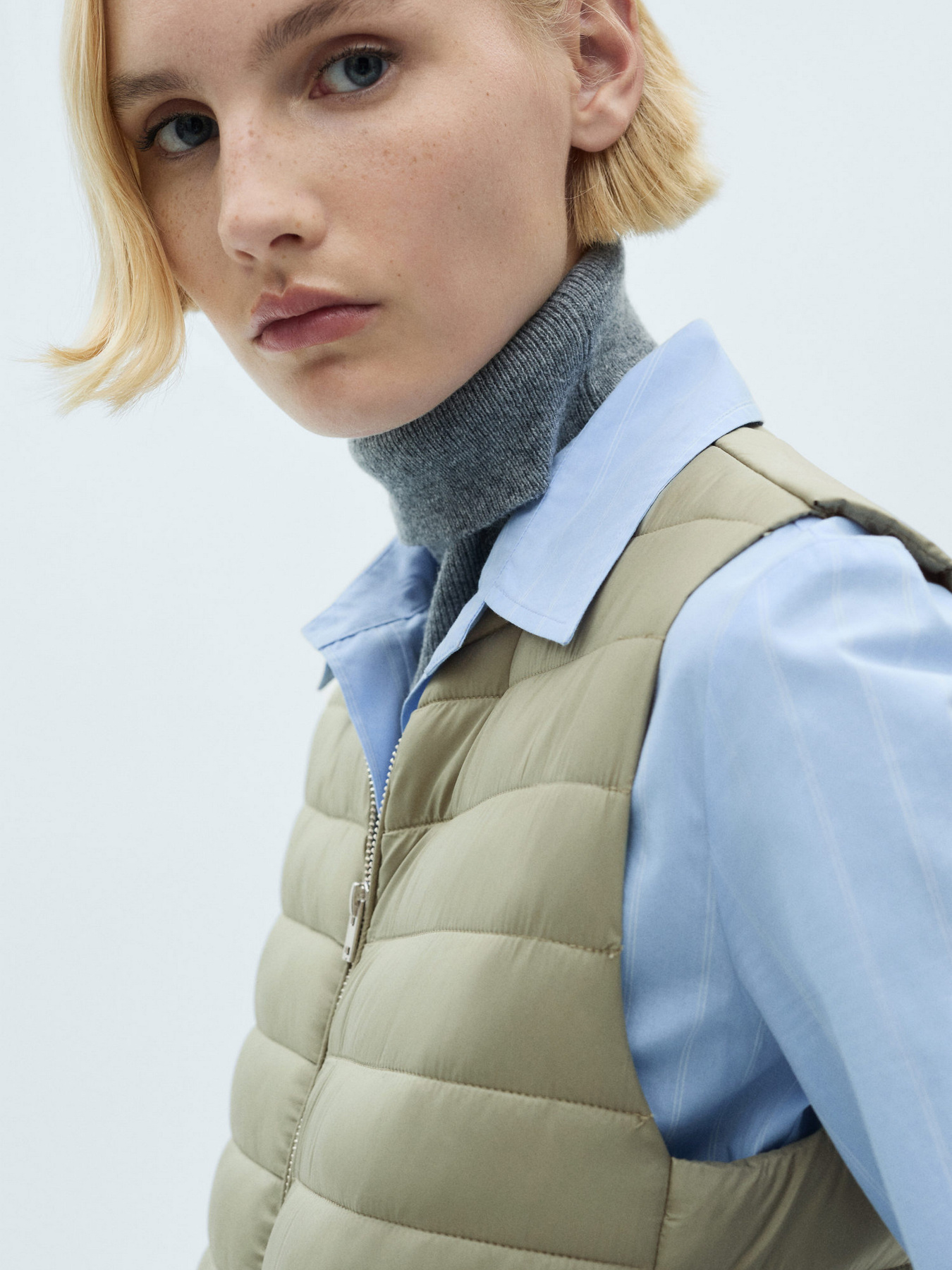 Утепленный жилет MANGO модель 87063269_40 Фото