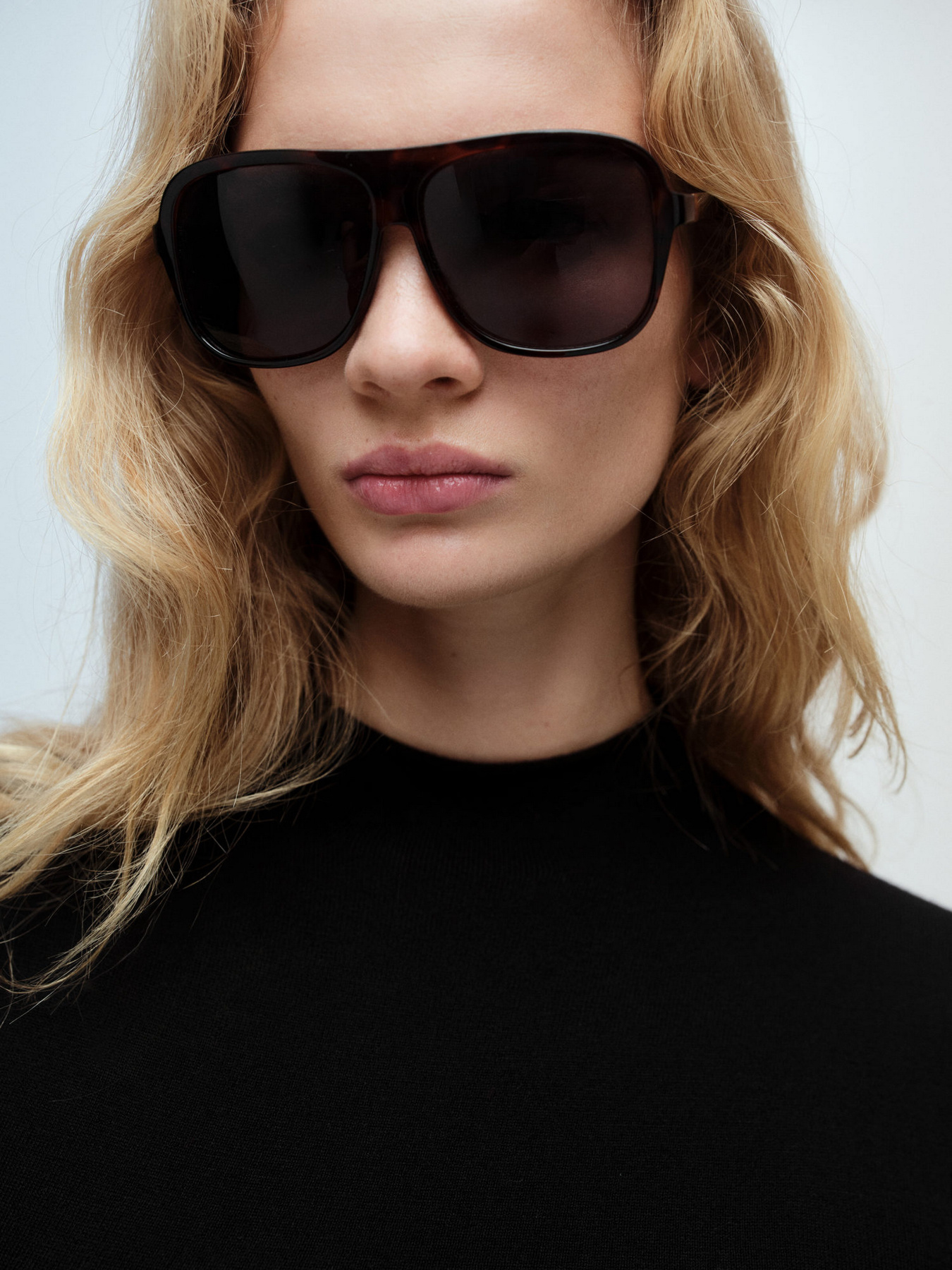 Платье миди MANGO модель 87060425_99 Фото