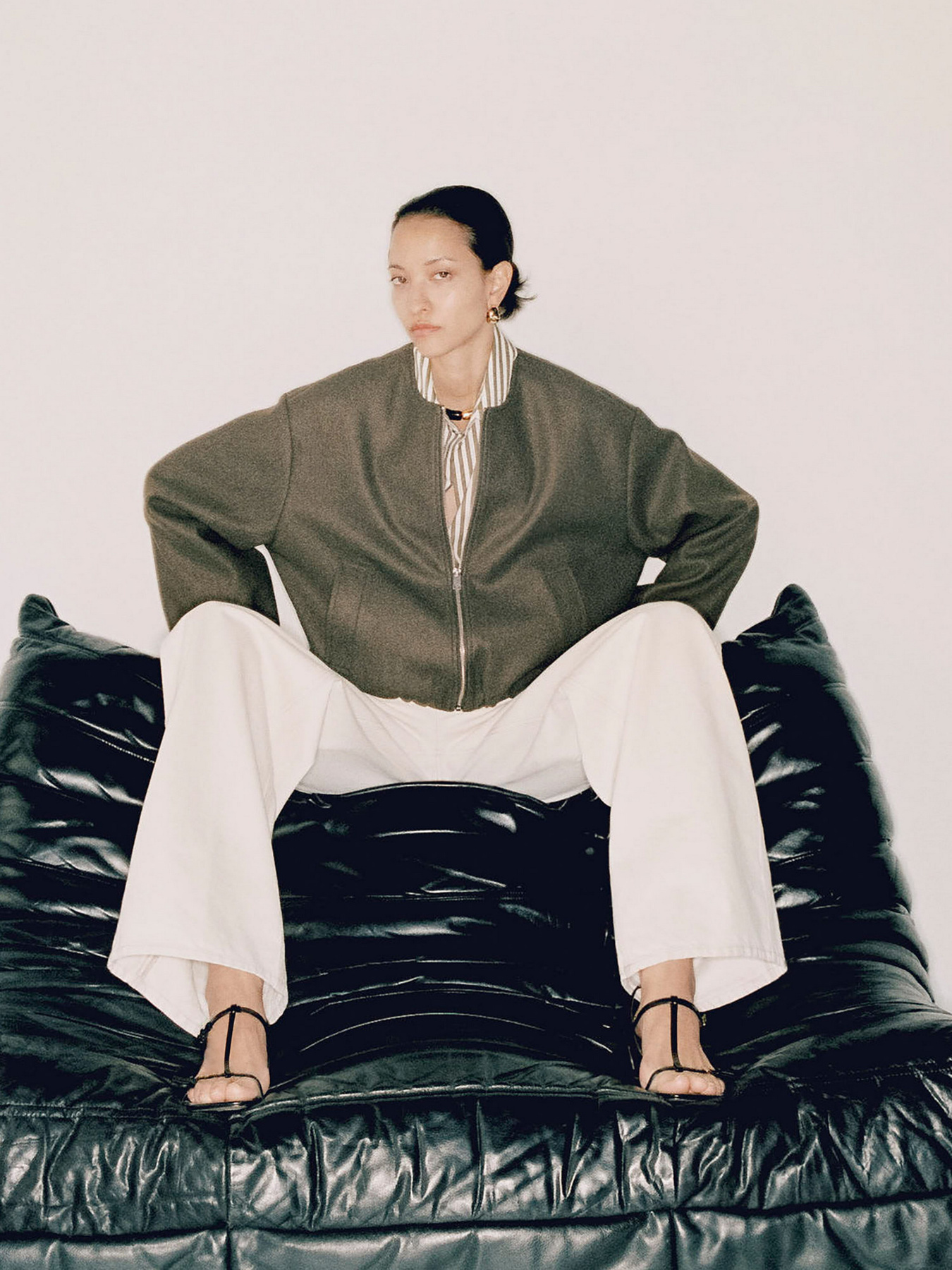 Бомбер MANGO модель 87063290_37 Бомбер MANGO модель 87063290_37 Фото