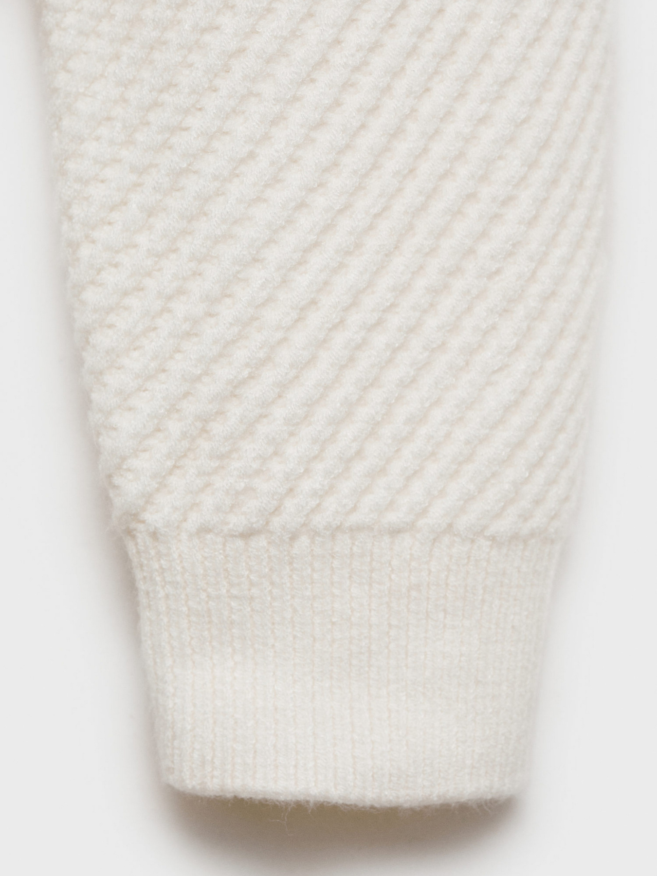 Светр MANGO модель 87064071_5 Светр MANGO модель 87064071_5 Фото