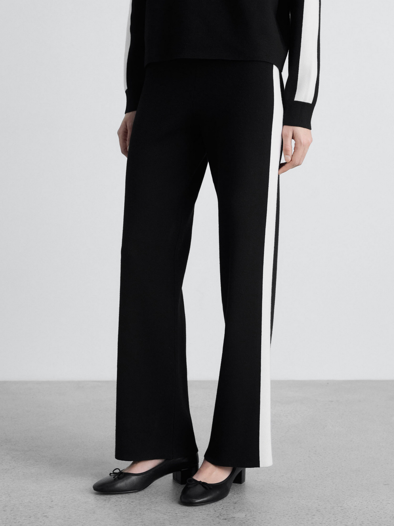 Повседневные штаны MANGO модель 87074074_99 Фото