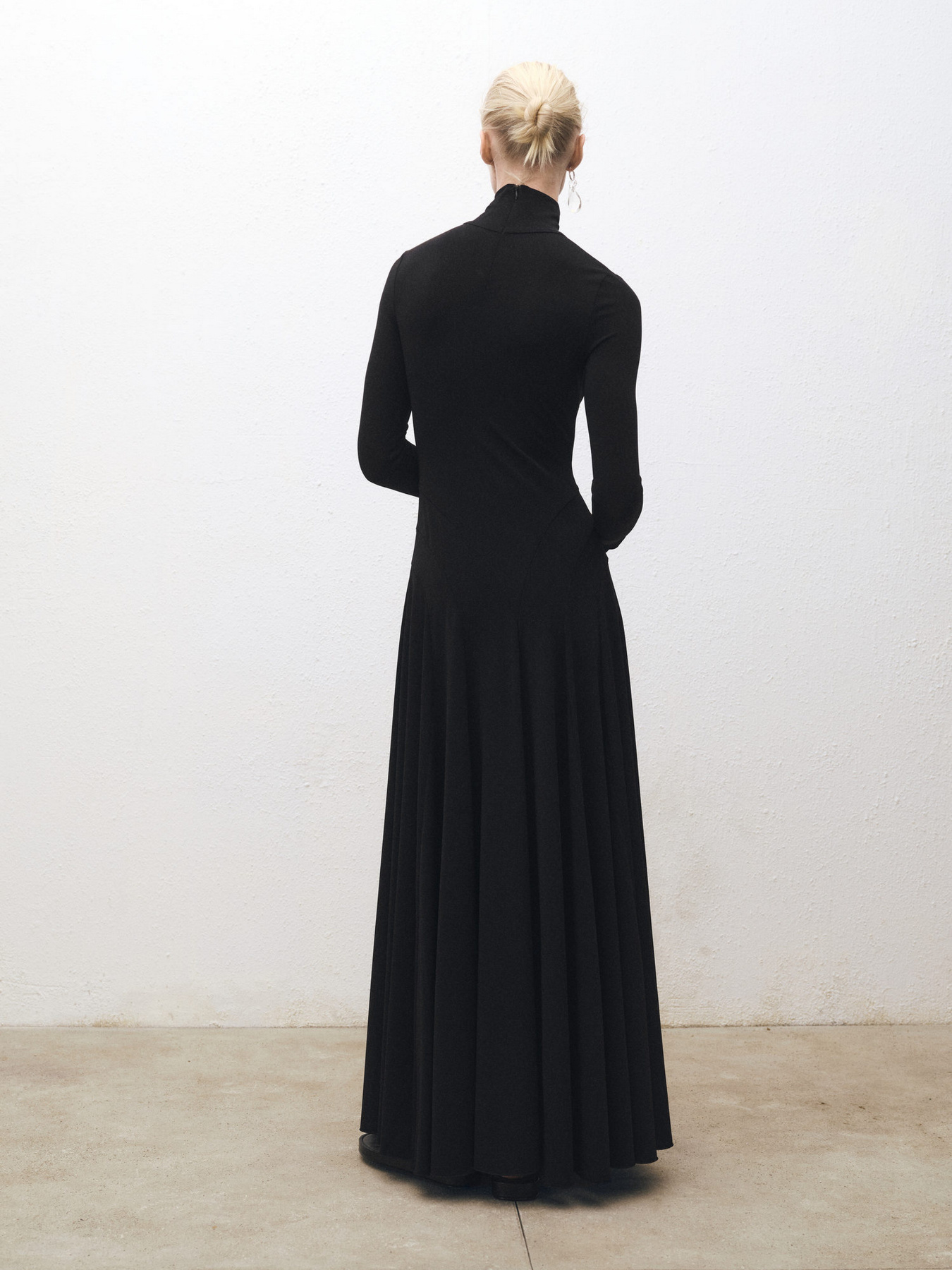 Платье макси MANGO модель 87084423_99 Фото