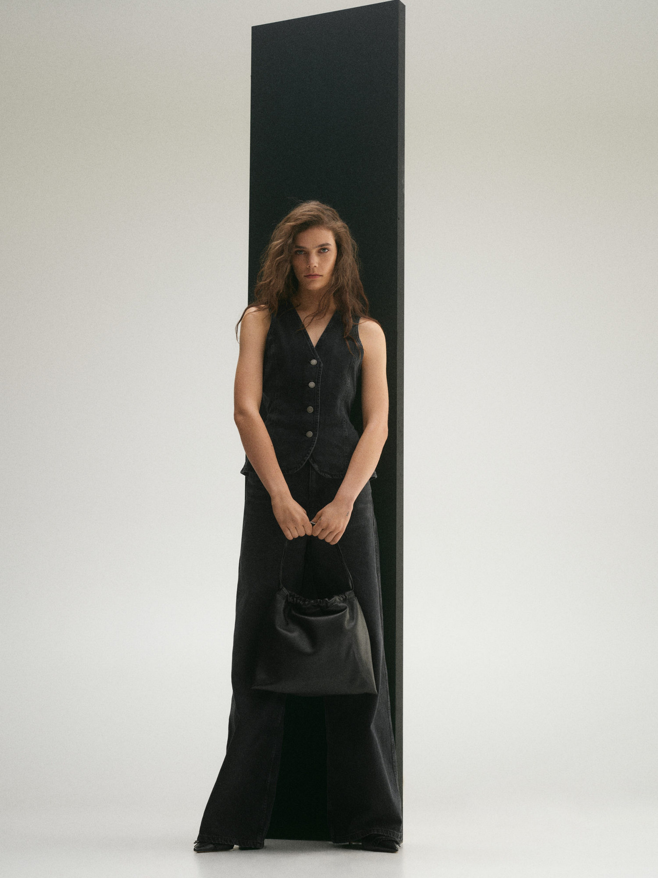 Жилет MANGO модель 87090650_TU Фото