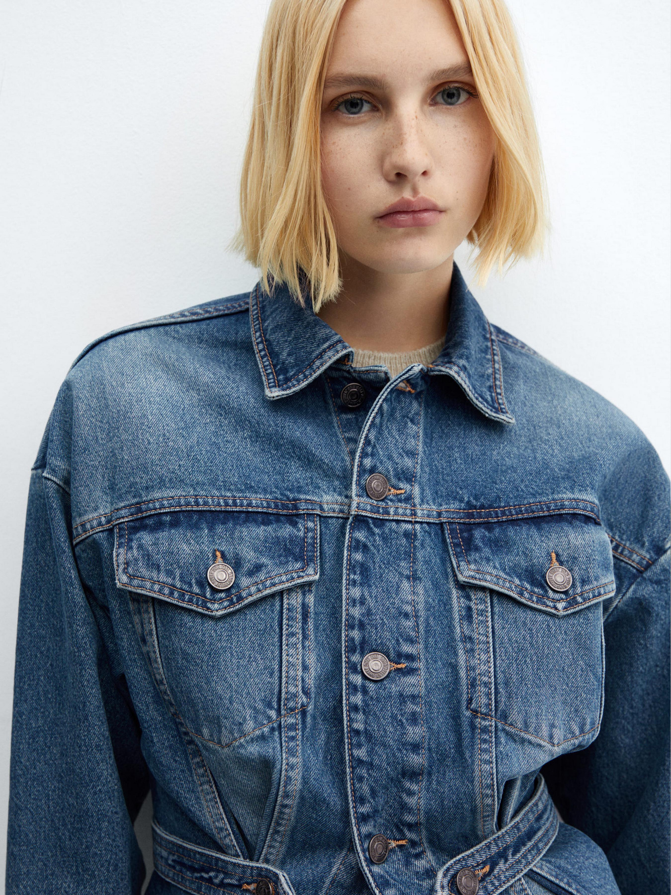 Джинсова куртка MANGO Zendaya модель 57079117_TO Фото