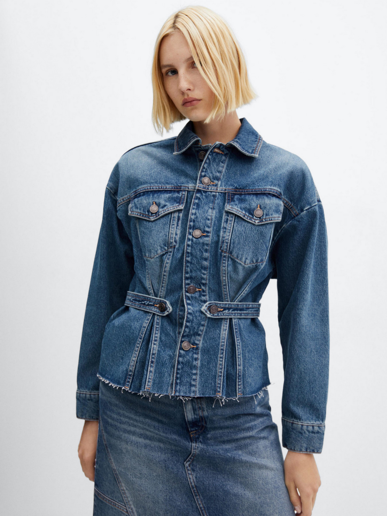 Джинсова куртка MANGO Zendaya модель 57079117_TO Фото