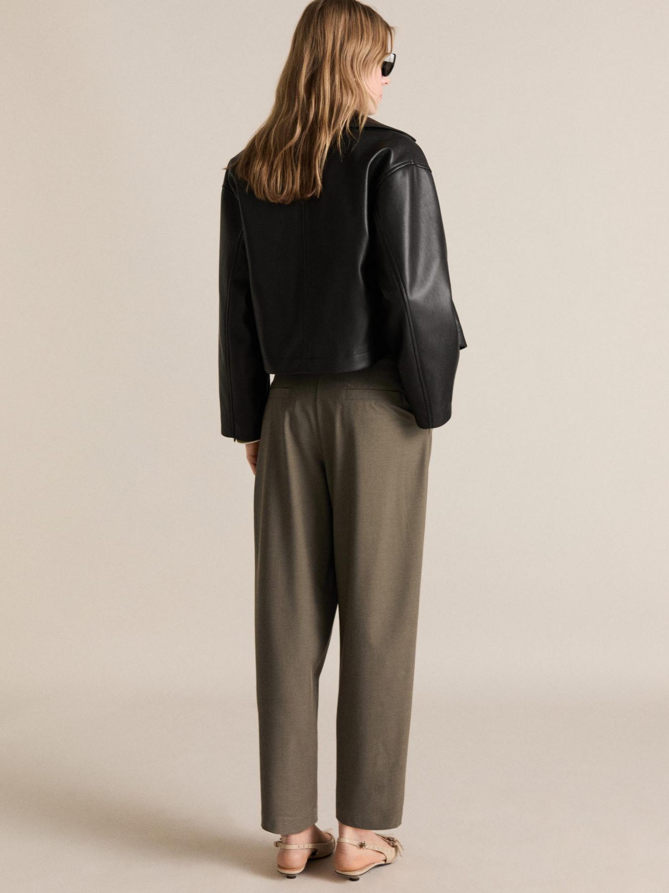 Классические штаны MANGO модель 87054806_43 Фото