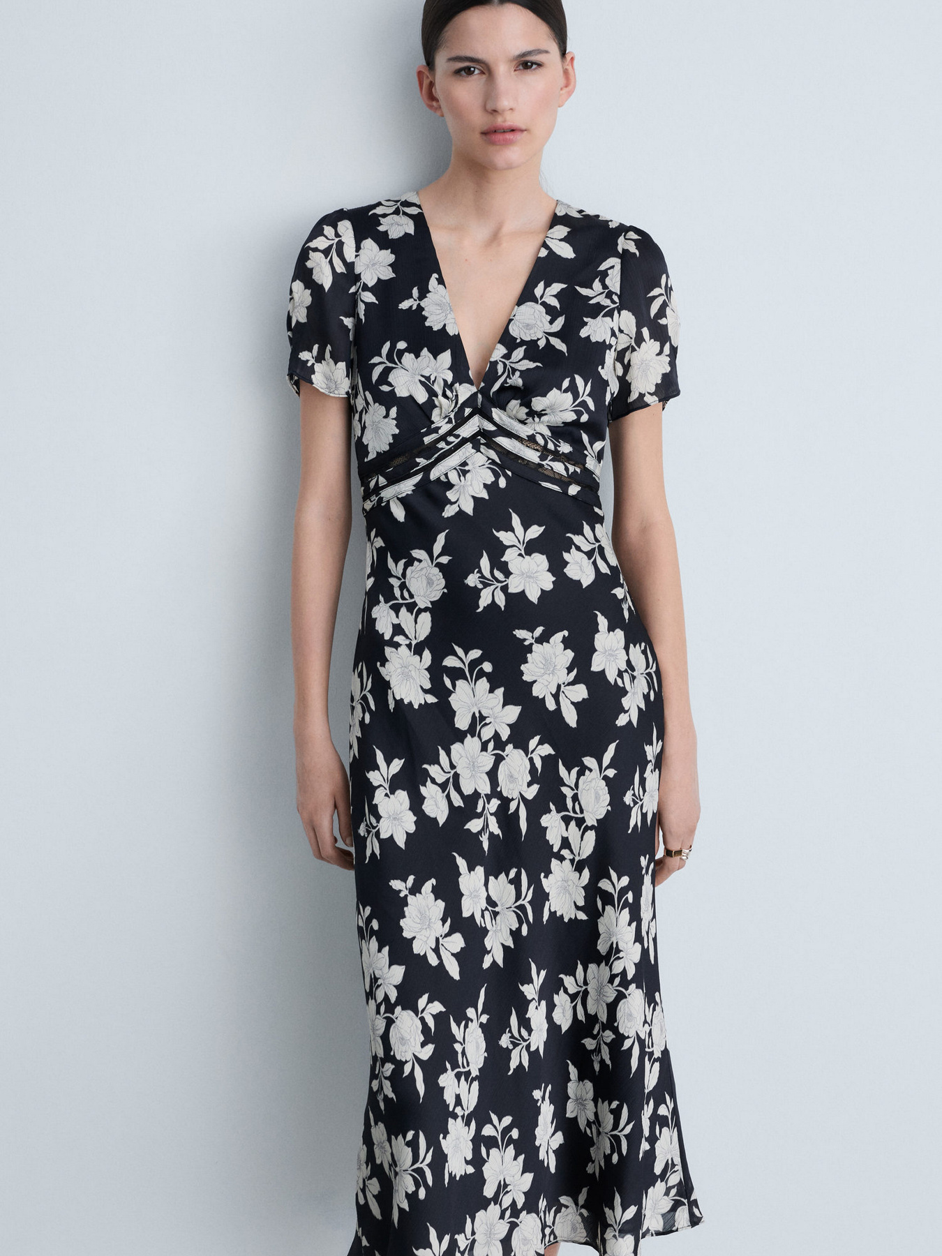 Платье миди MANGO модель 87064810_99 Фото