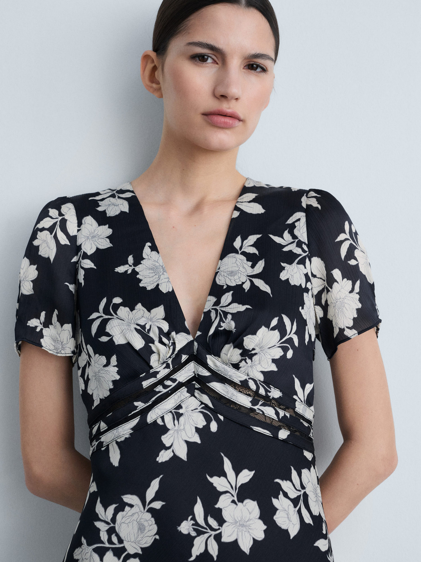 Сукня міді MANGO модель 87064810_99 Фото