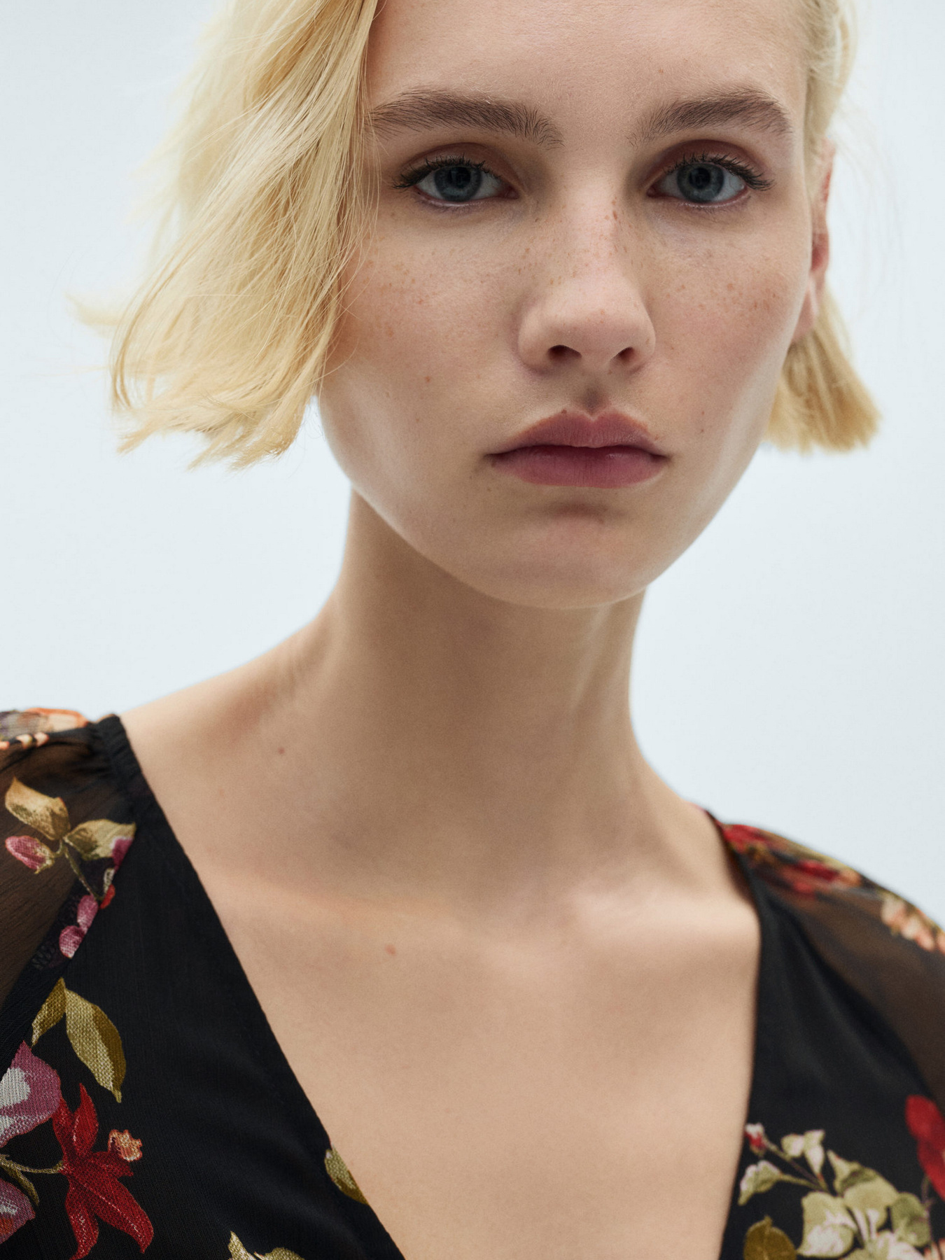 Платье миди MANGO модель 87080642_99 Фото