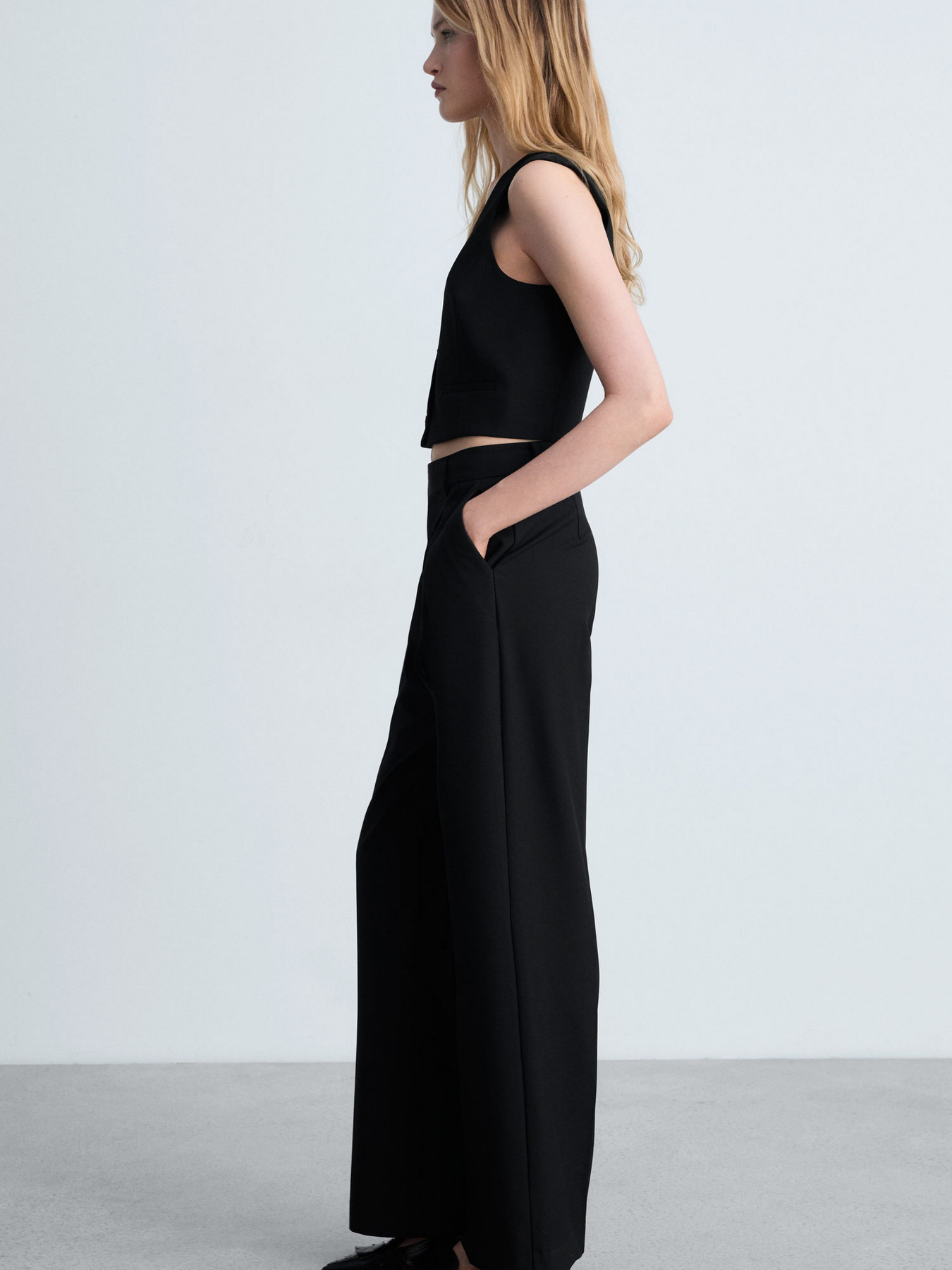 Классические штаны MANGO модель 87045140_99 Фото