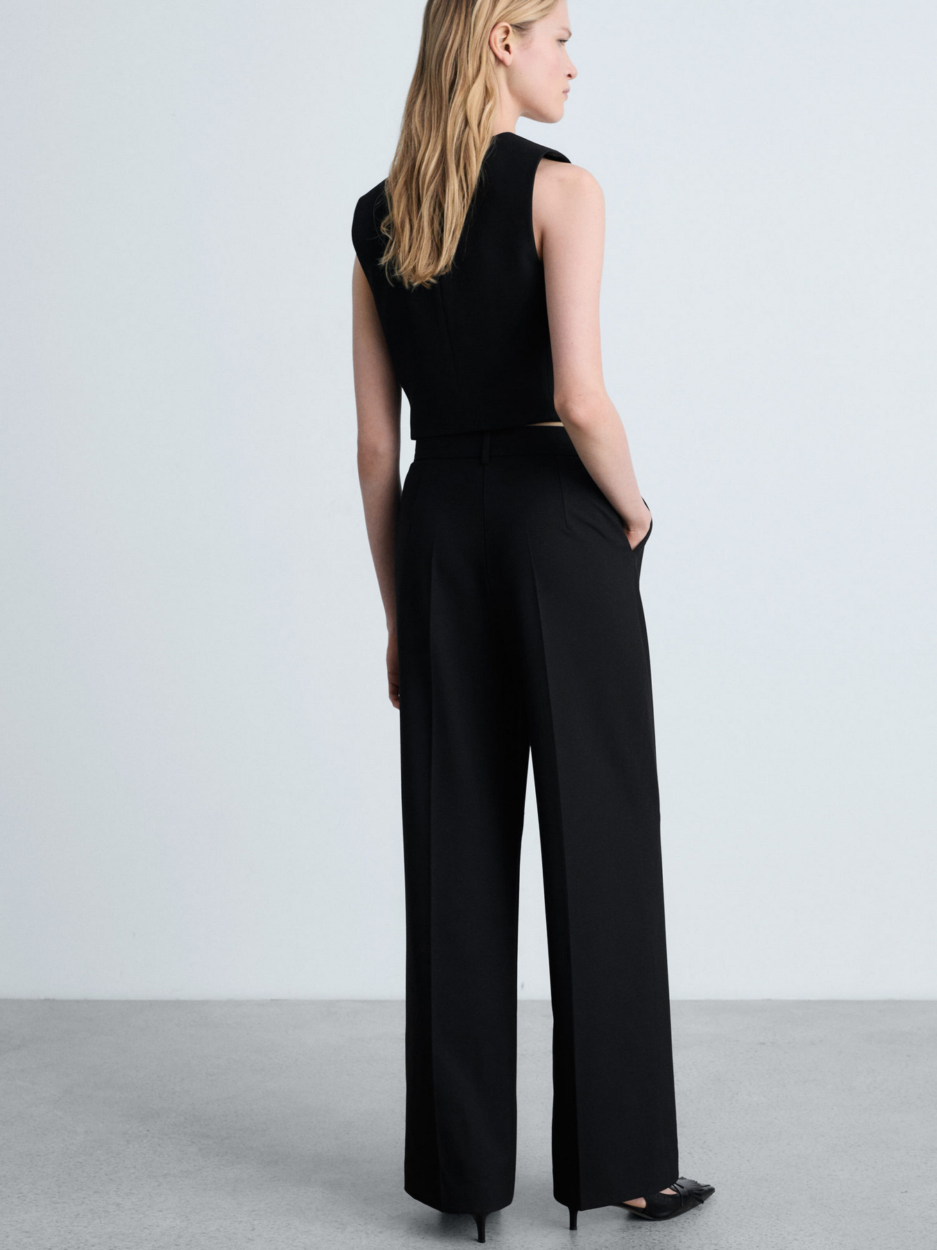 Классические штаны MANGO модель 87045140_99 Фото