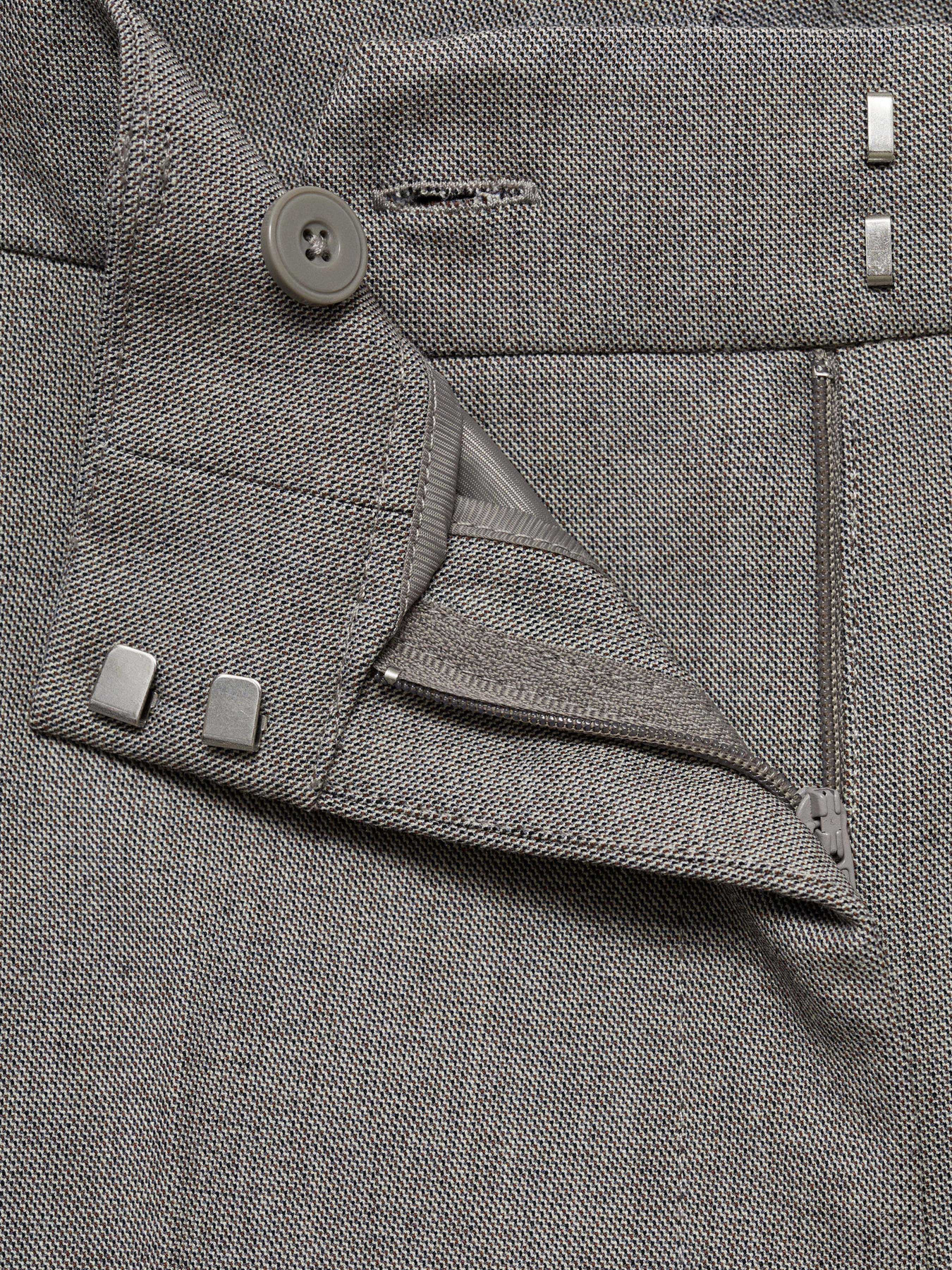 Брюки классические MANGO модель 87945140_92 Фото