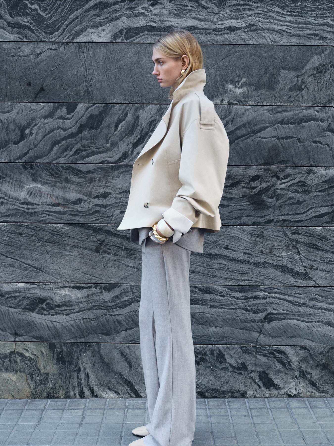 Брюки классические MANGO модель 87945140_92 Фото