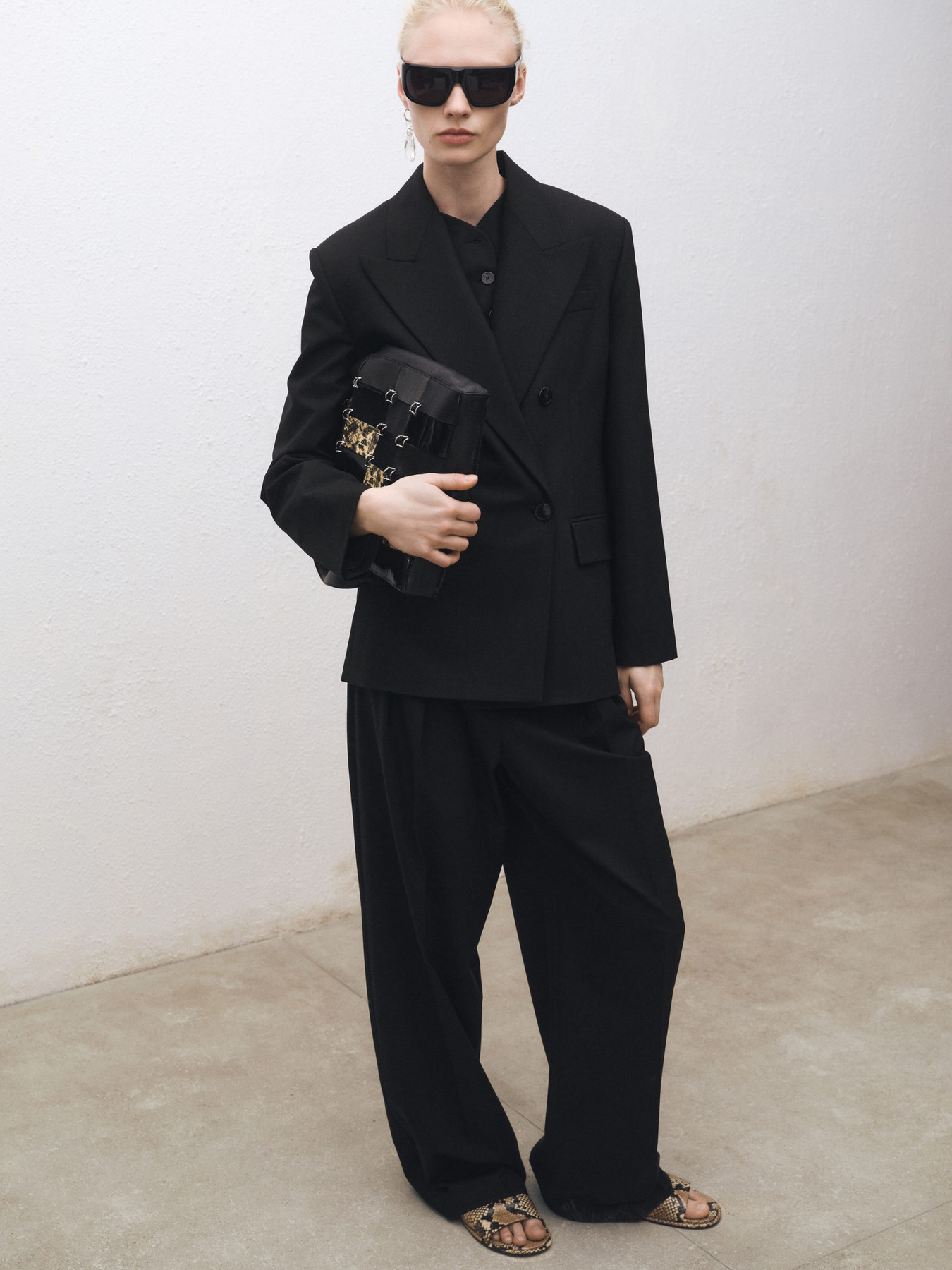 Штани класичні MANGO модель 87084426_99 Фото