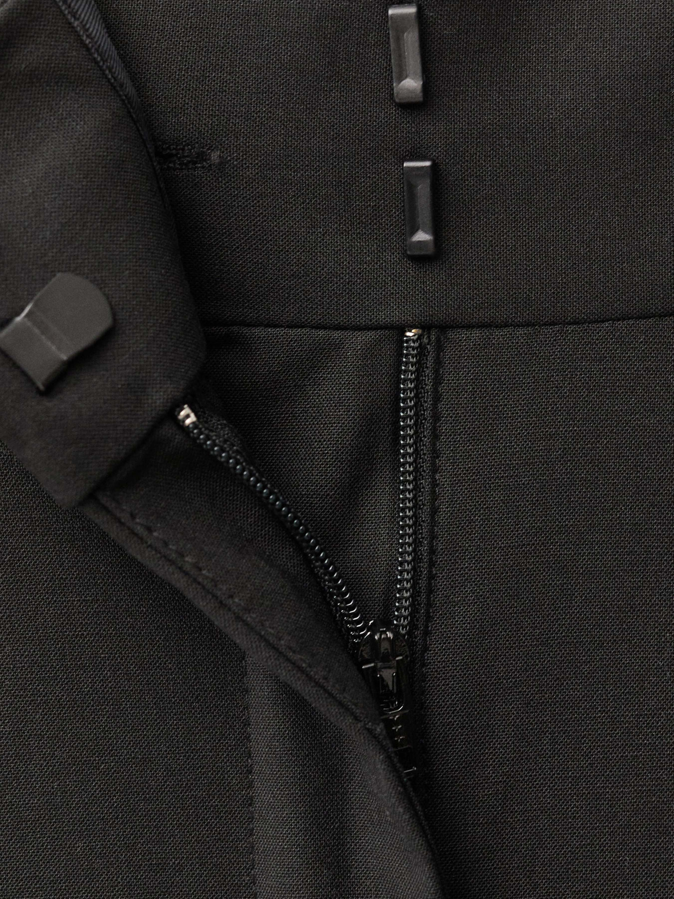 Классические штаны MANGO модель 87084426_99 Классические штаны MANGO модель 87084426_99 Фото