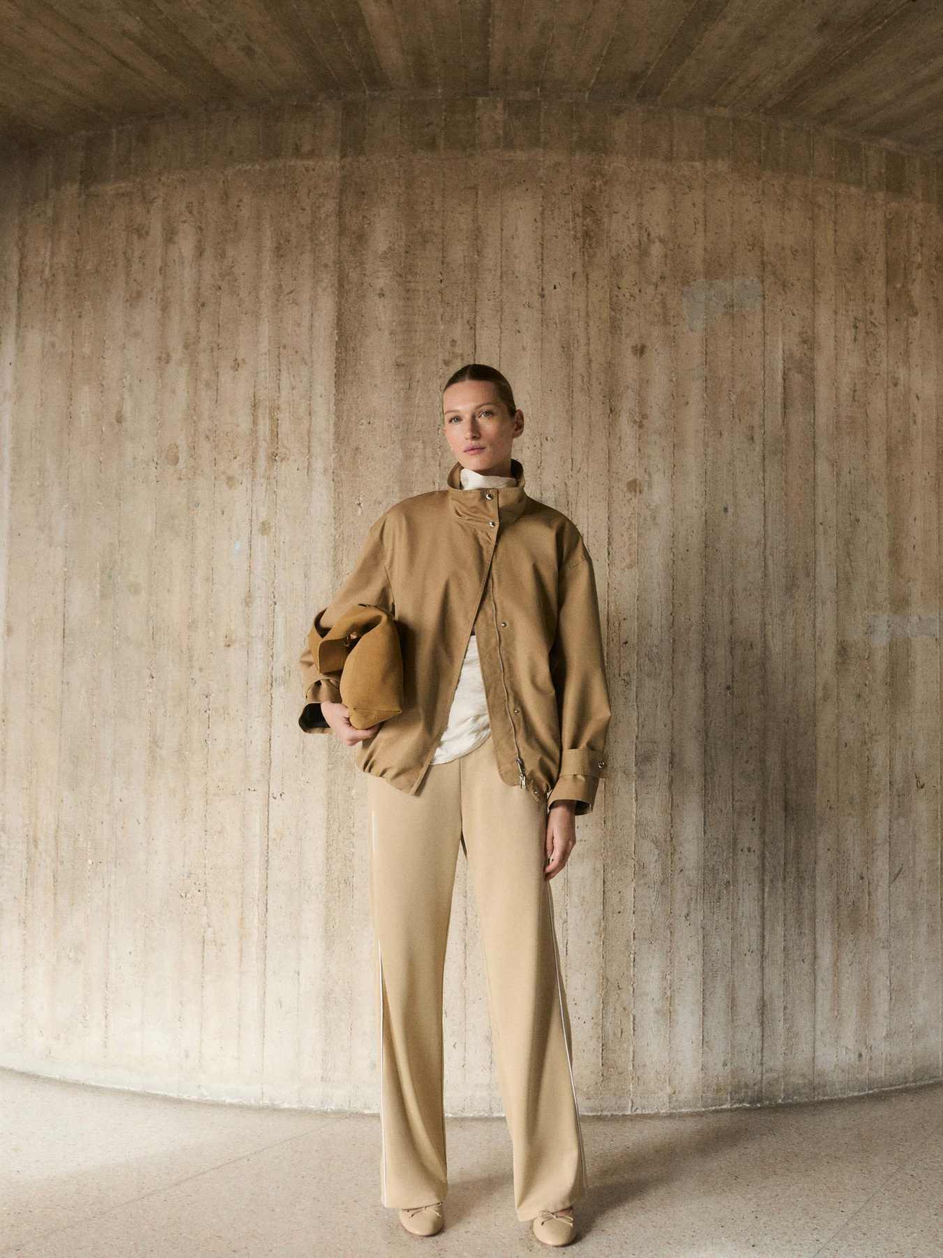 Повседневные штаны MANGO модель 87064092_9 Фото