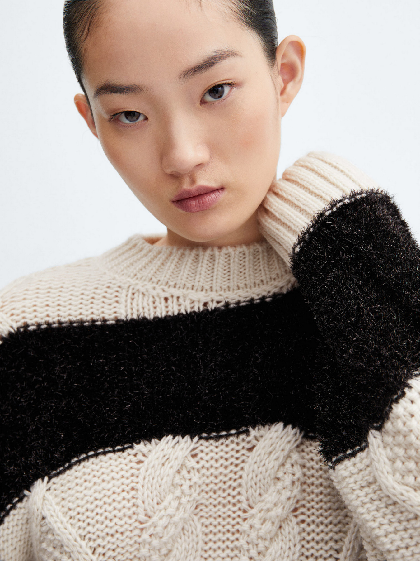 Свитер MANGO Zebra модель 57007772_2 Свитер MANGO Zebra модель 57007772_2 Фото