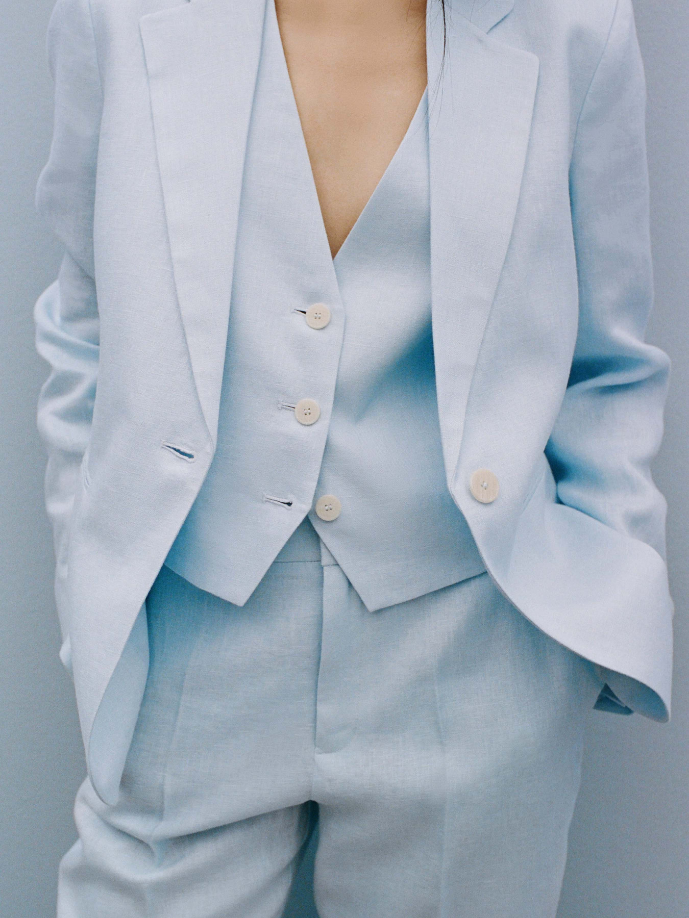 Класичний жилет MANGO модель 87027163_50 Фото