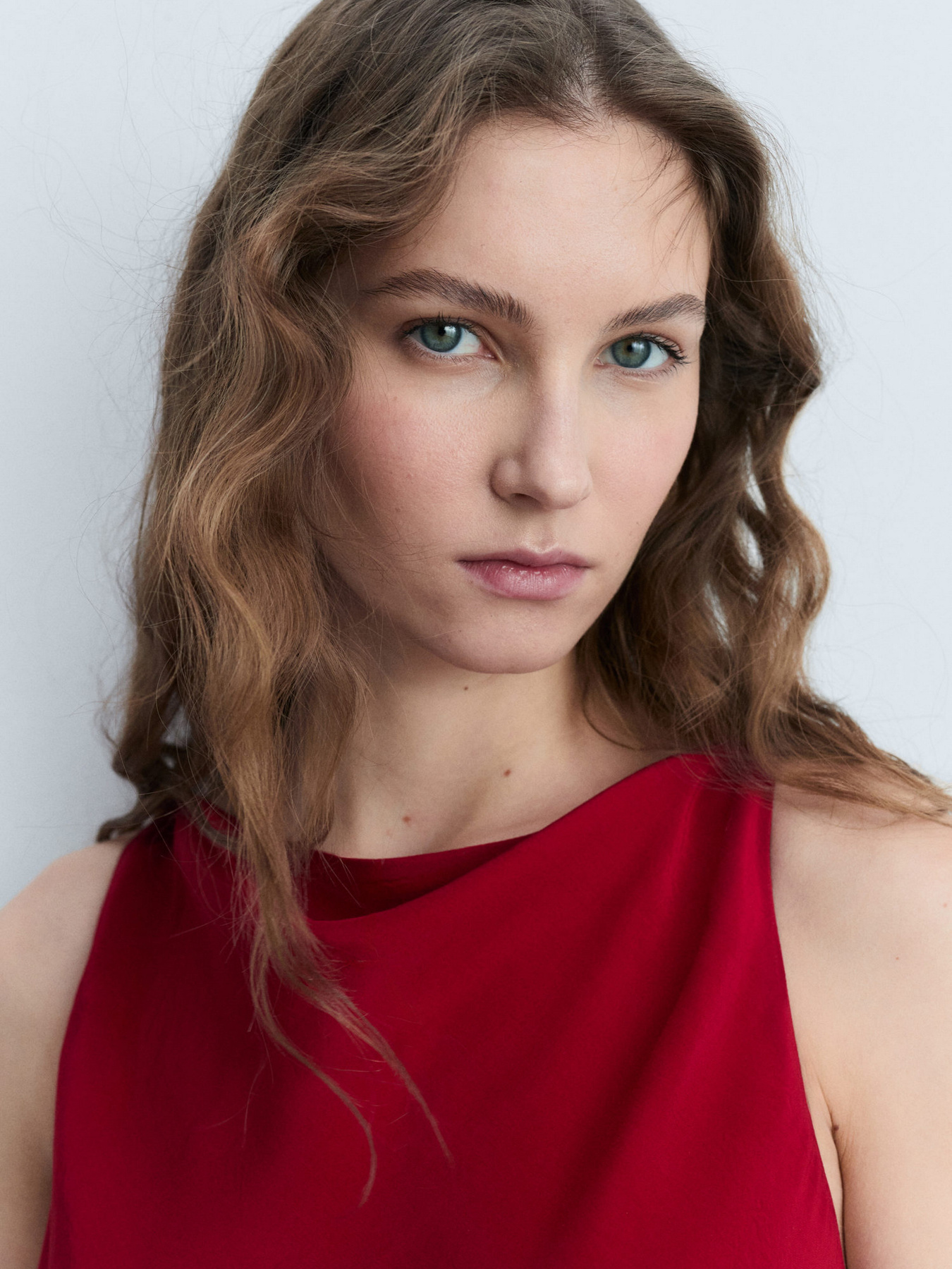 Сукня міді MANGO модель 87035759_77 Фото