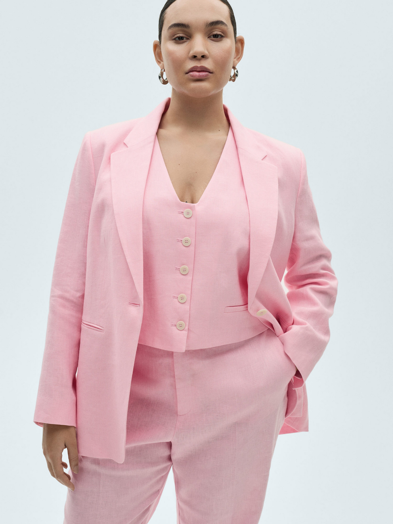 Жилет классический MANGO модель 87047162_82 Фото