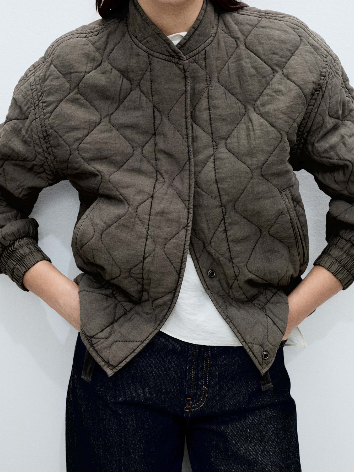 Бомбер MANGO модель 87055968_92 Бомбер MANGO модель 87055968_92 Фото