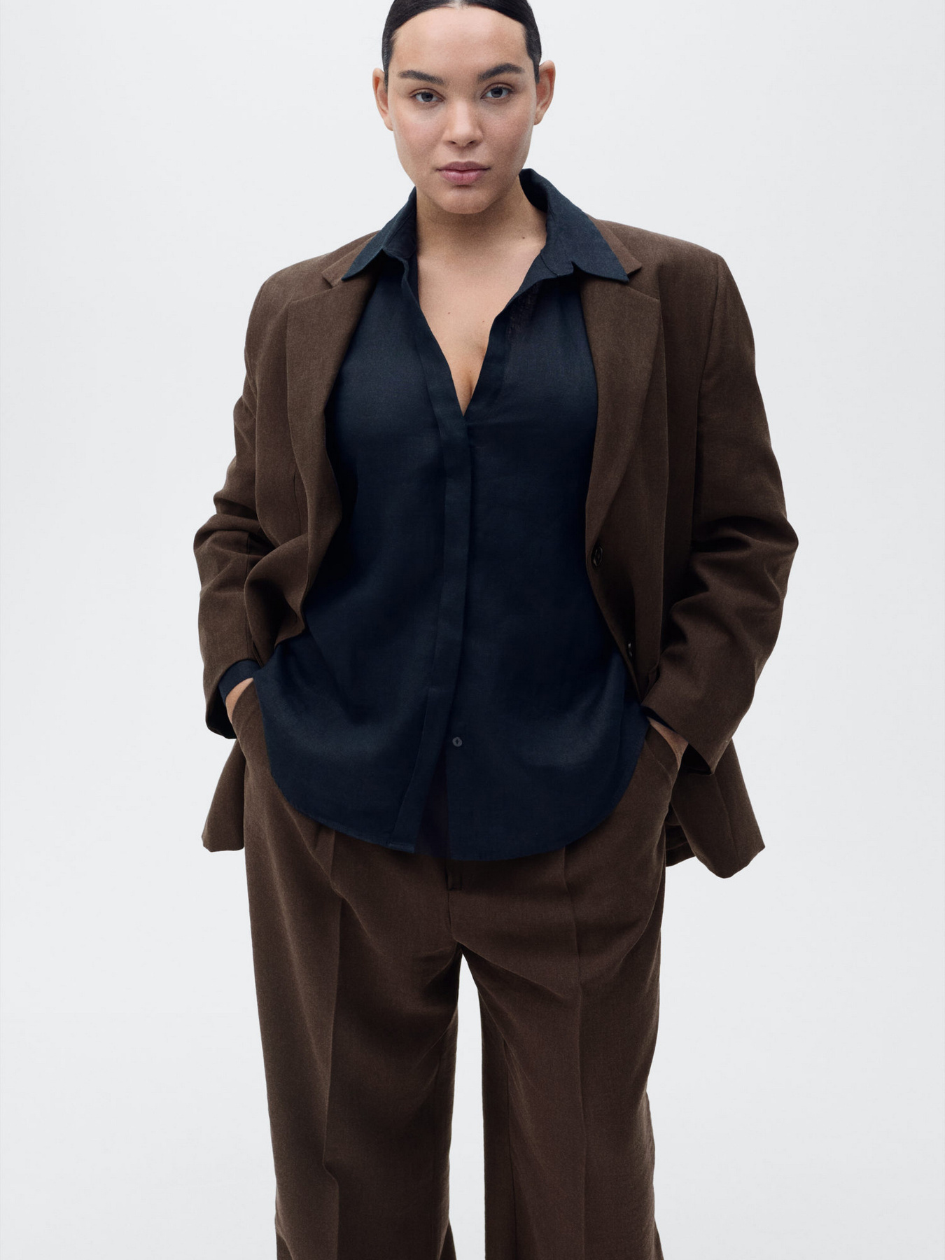 Штани класичні MANGO модель 87015770_30 Фото