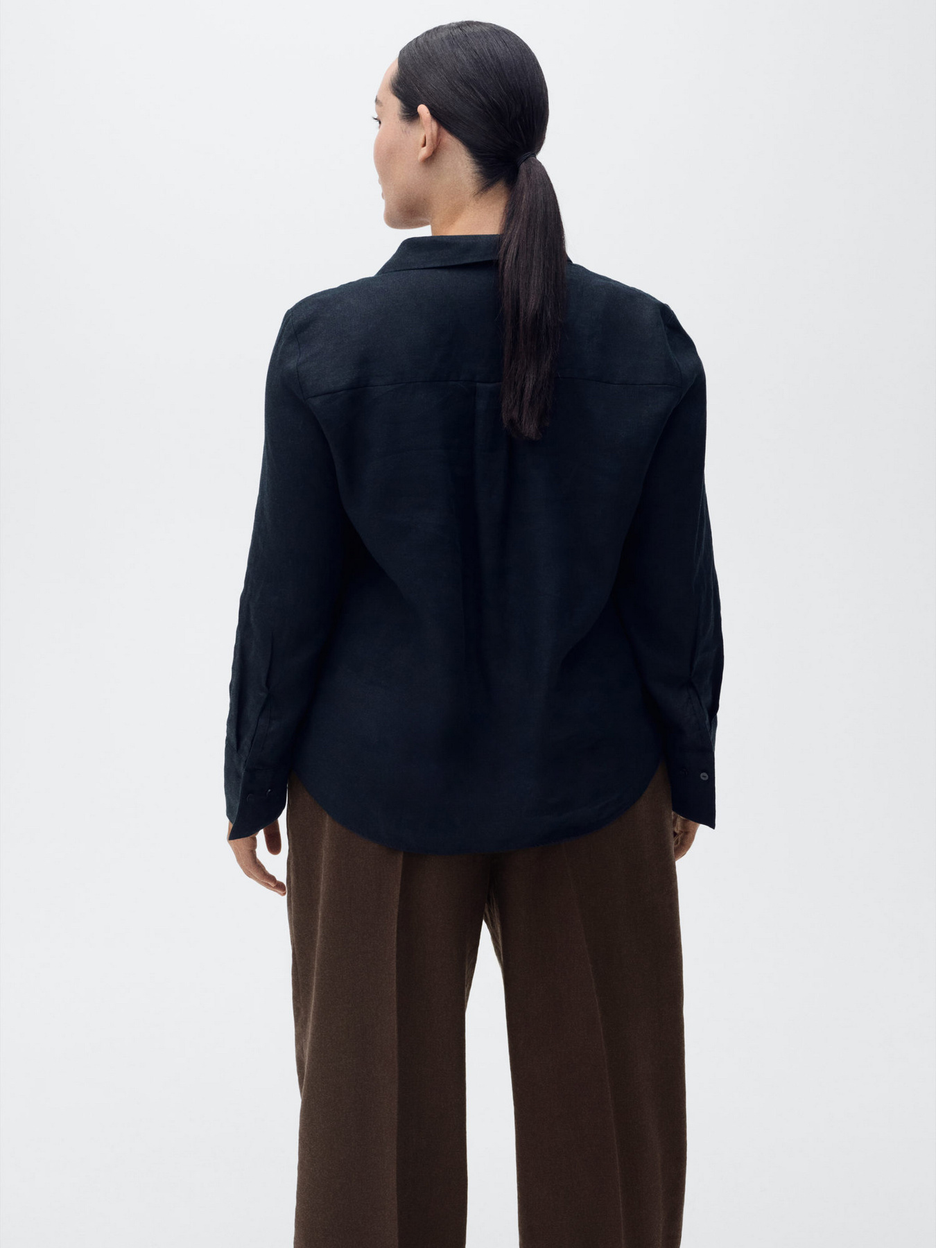 Классические штаны MANGO модель 87015770_30 Фото