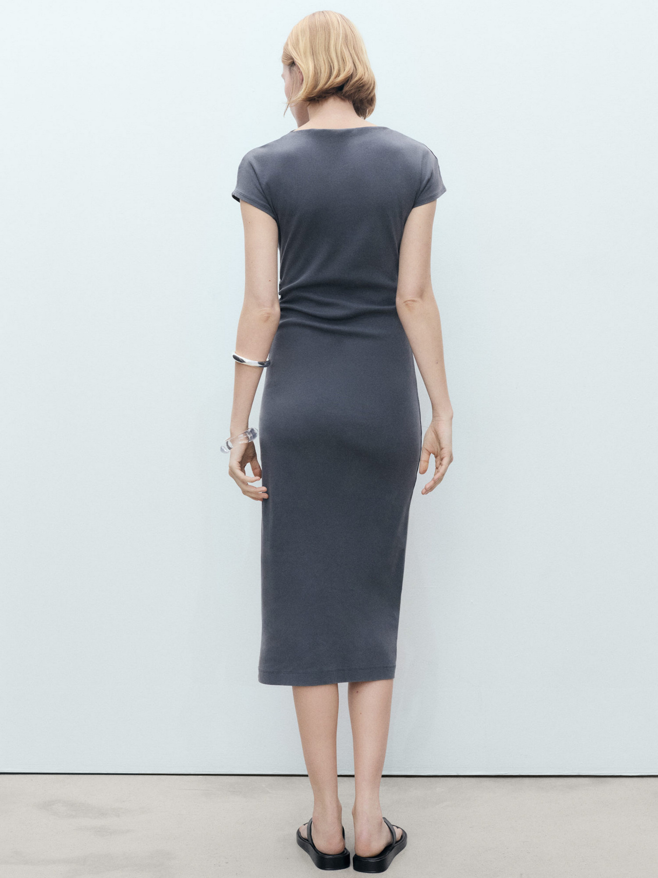 Сукня міді MANGO модель 87995741_92 Фото