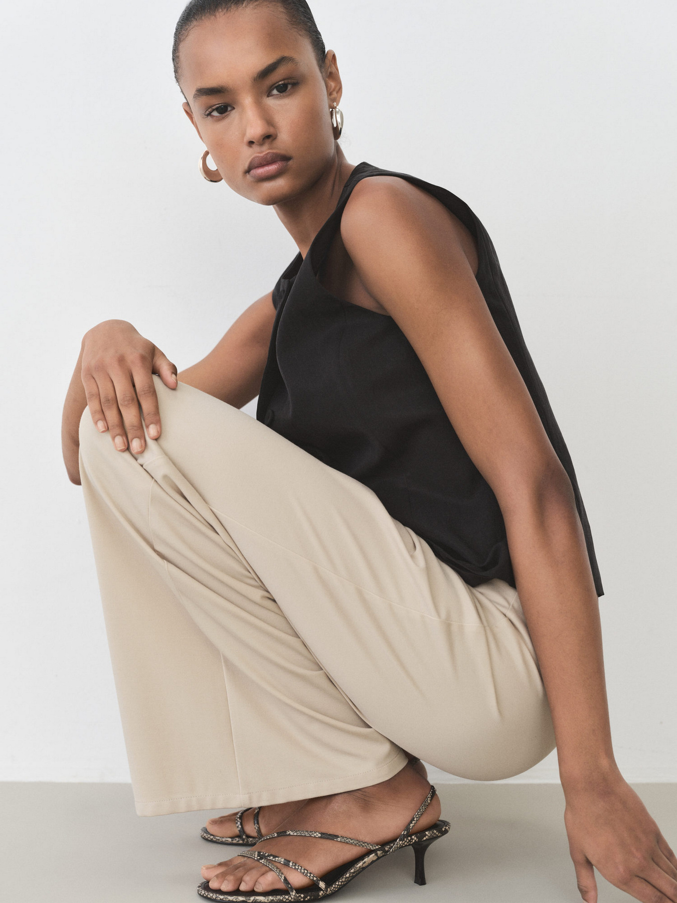 Штани повсякденні MANGO модель 87075755_7 Фото