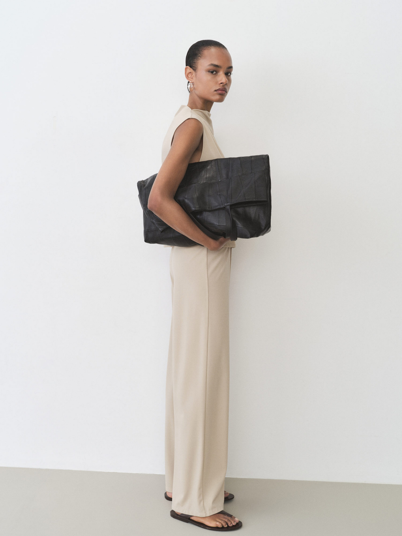 Повседневные штаны MANGO модель 87075755_7 Повседневные штаны MANGO модель 87075755_7 Фото