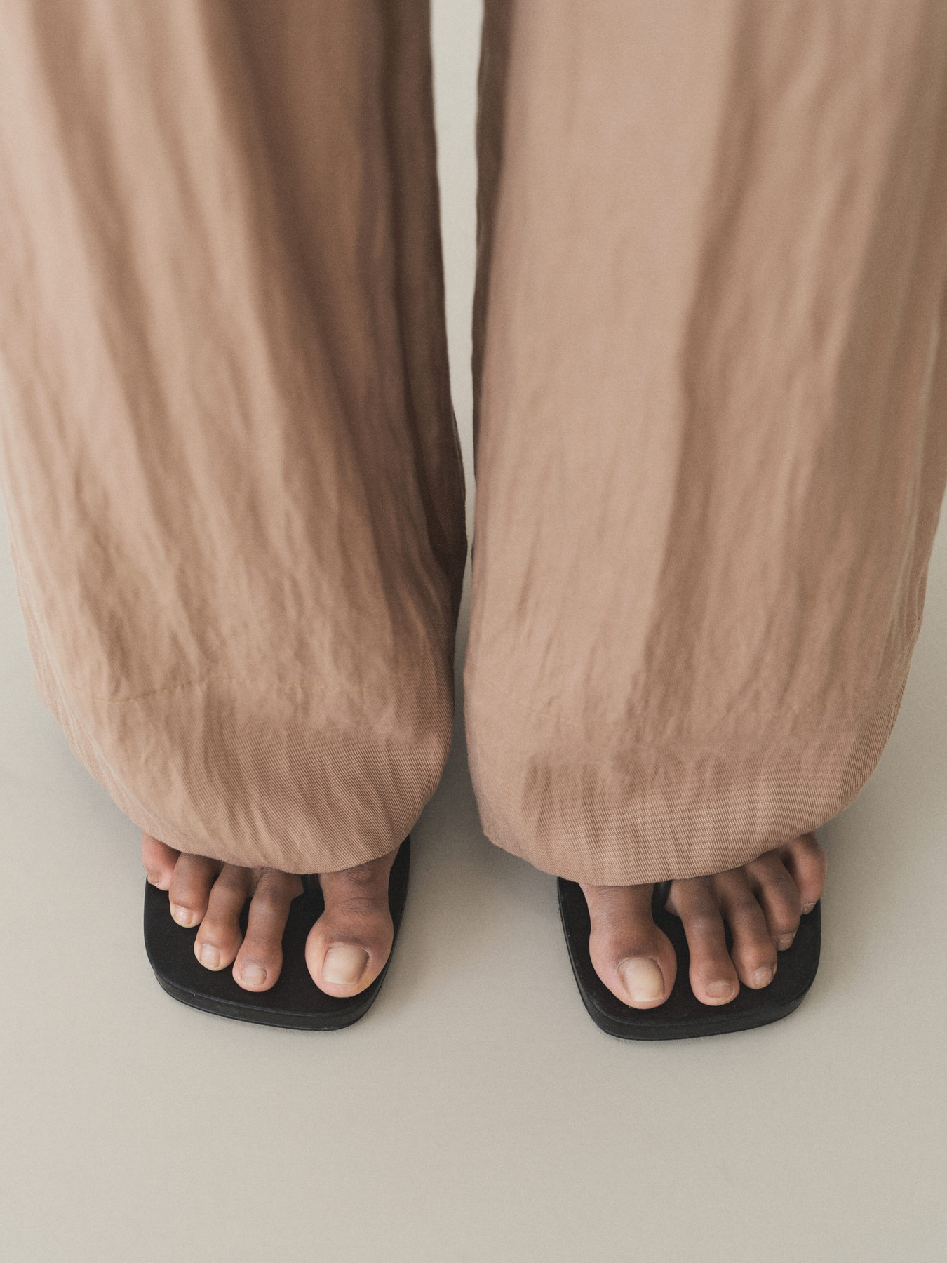 Повсякденні штани MANGO модель 87076360_34 Фото