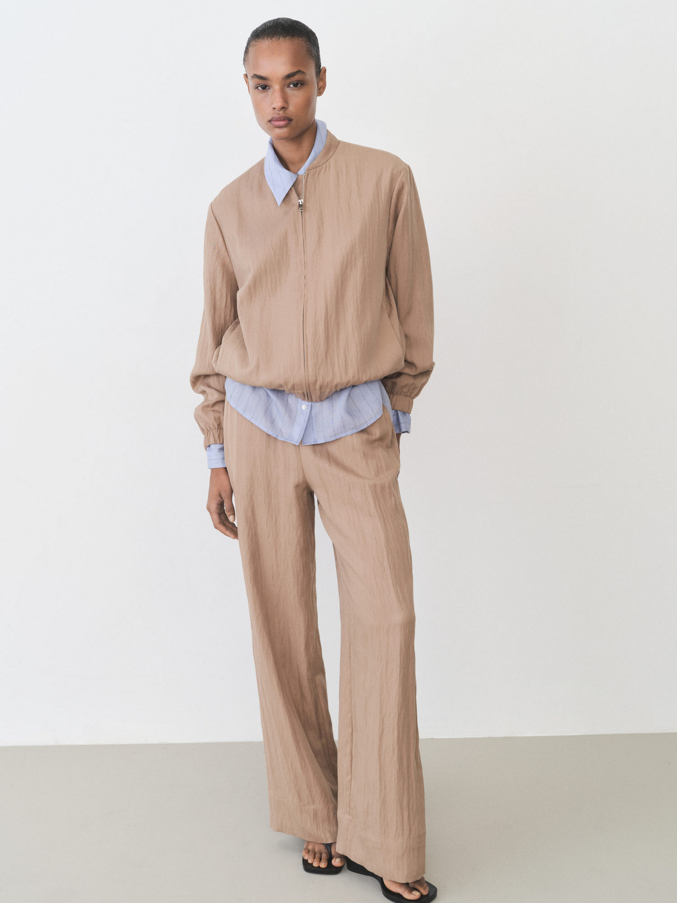 Бомбер MANGO модель 87096358_34 Бомбер MANGO модель 87096358_34 Фото