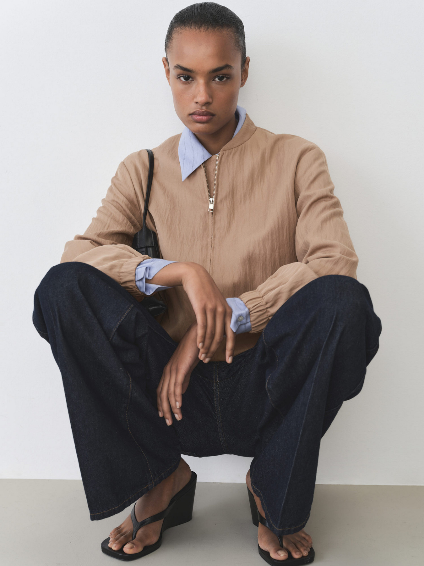 Бомбер MANGO модель 87096358_34 Бомбер MANGO модель 87096358_34 Фото