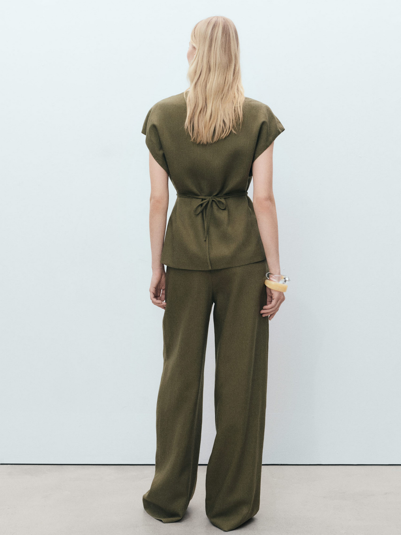 Класичні штани MANGO модель 87058641_37 Фото