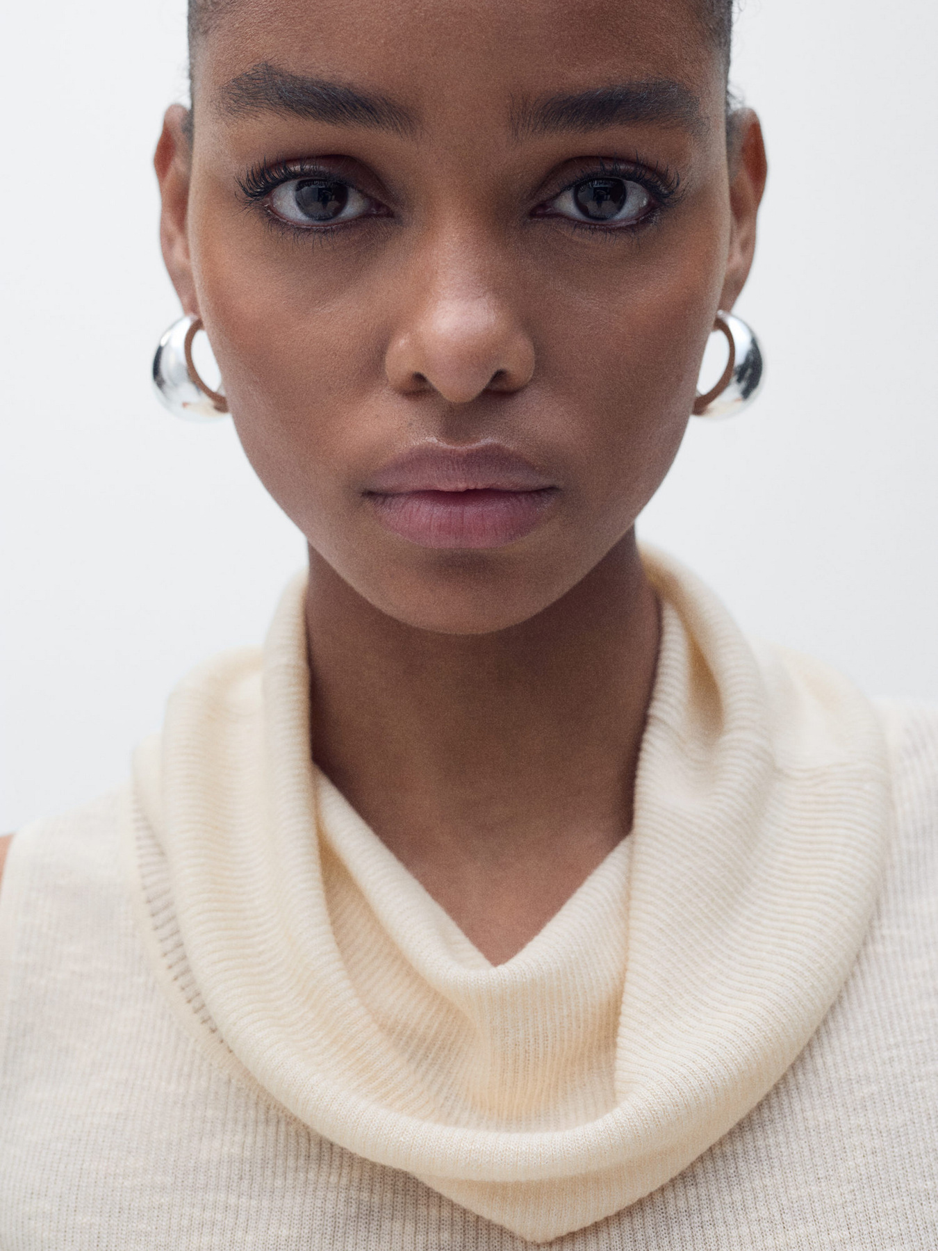 Жилет MANGO модель 87087171_6 Жилет MANGO модель 87087171_6 Фото