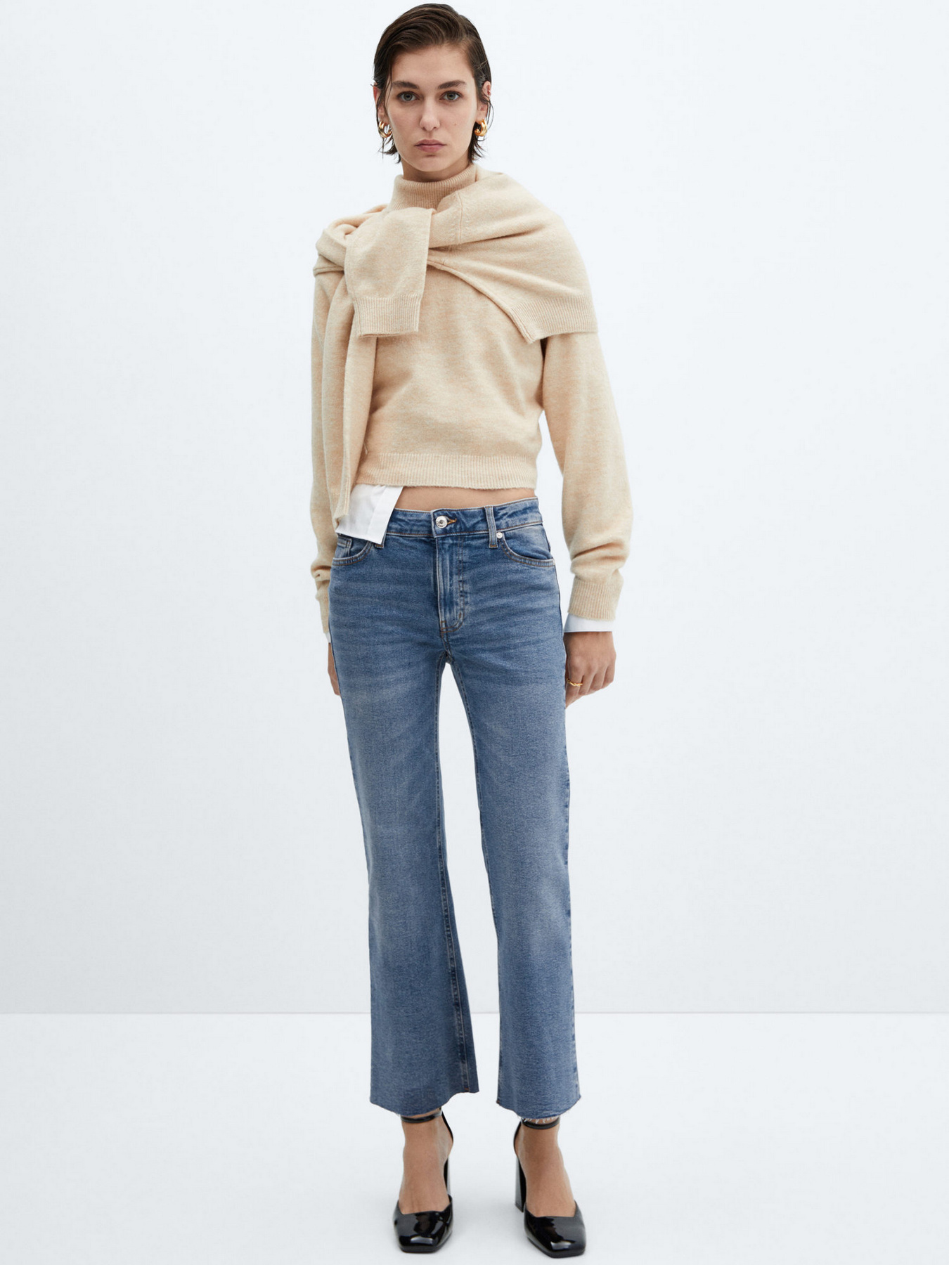 Расклешенные джинсы MANGO Sienna модель 67010354_TM Расклешенные джинсы MANGO Sienna модель 67010354_TM Фото