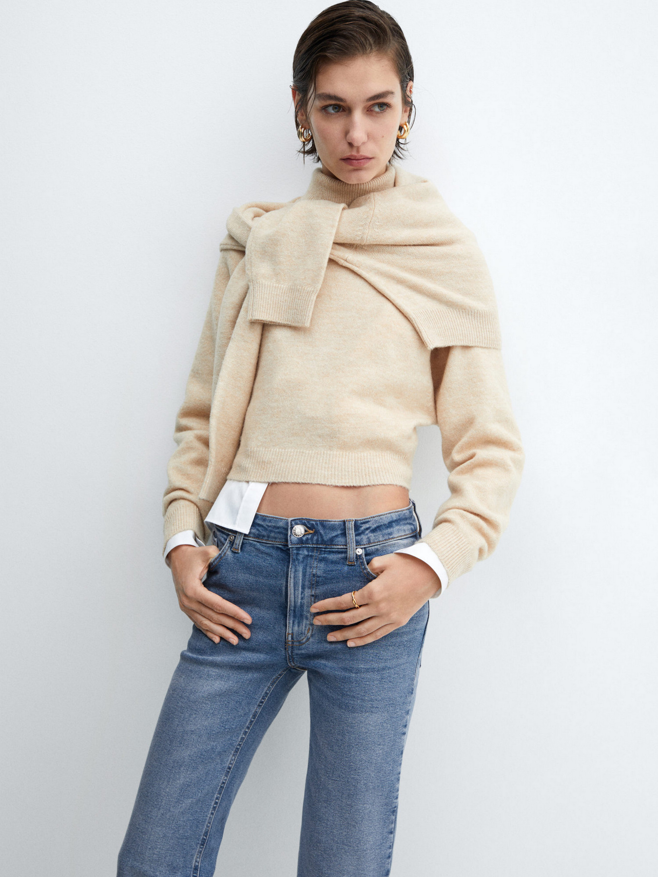 Расклешенные джинсы MANGO Sienna модель 67010354_TM Расклешенные джинсы MANGO Sienna модель 67010354_TM Фото